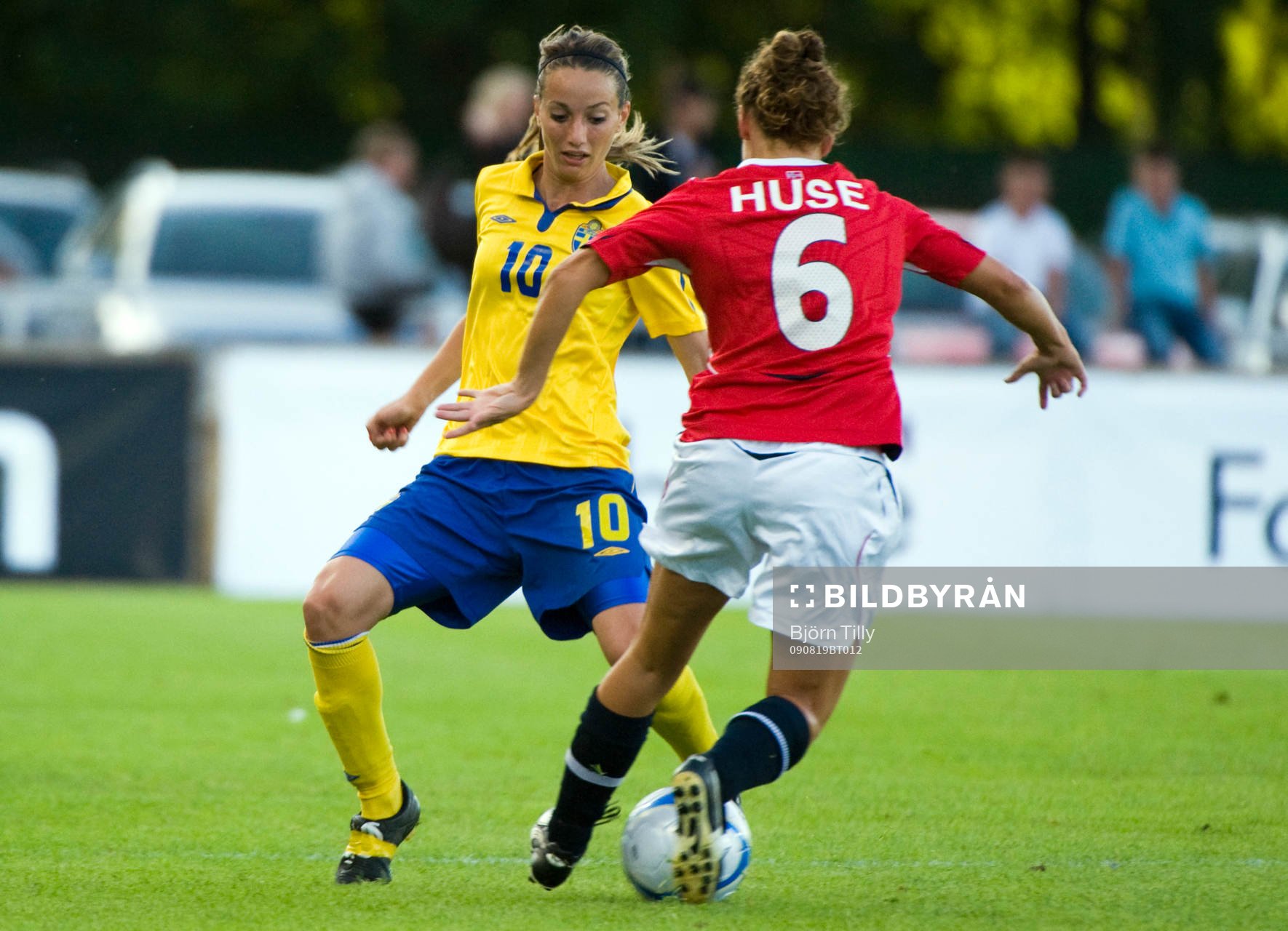 Kosovare Asllani, Sverige