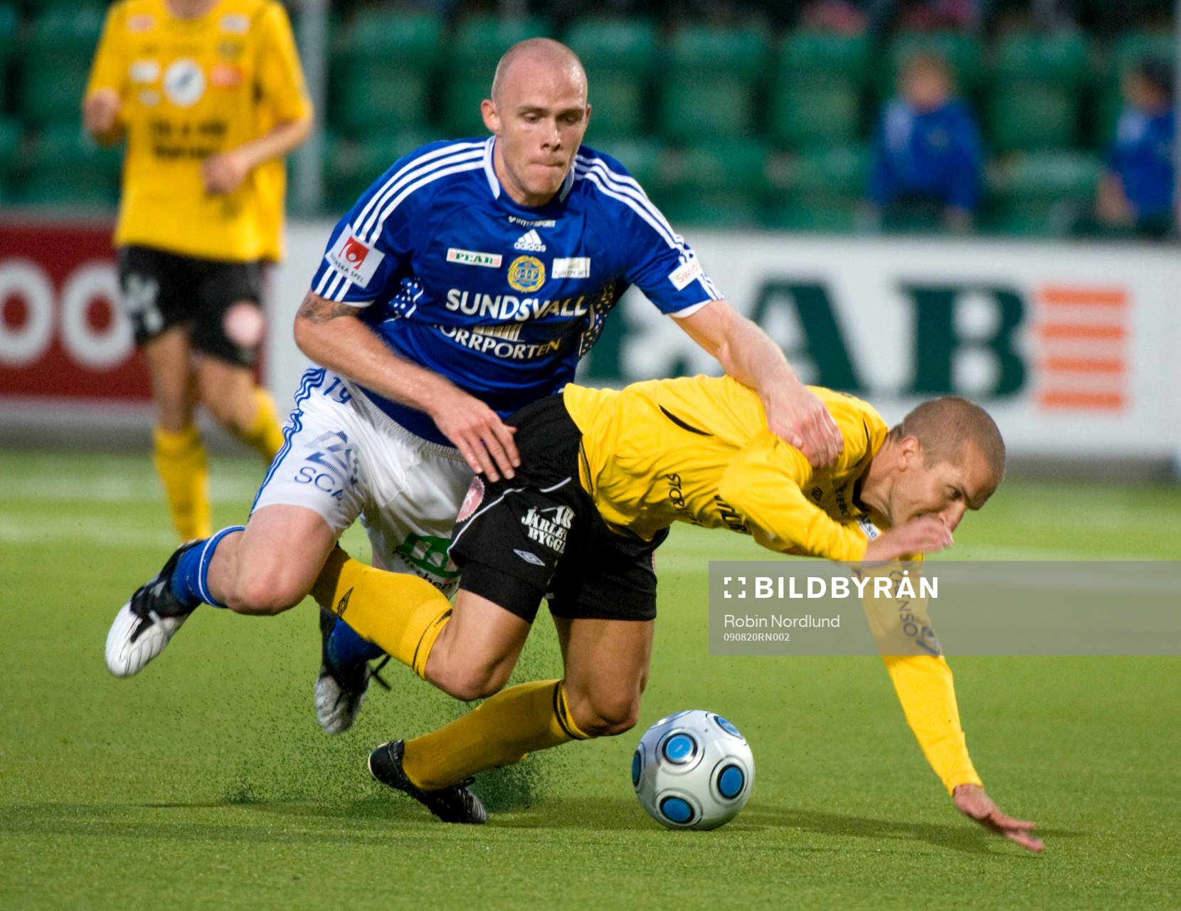 Hannes Sigurdsson, Sundsvall stoppar Johan Svensson,