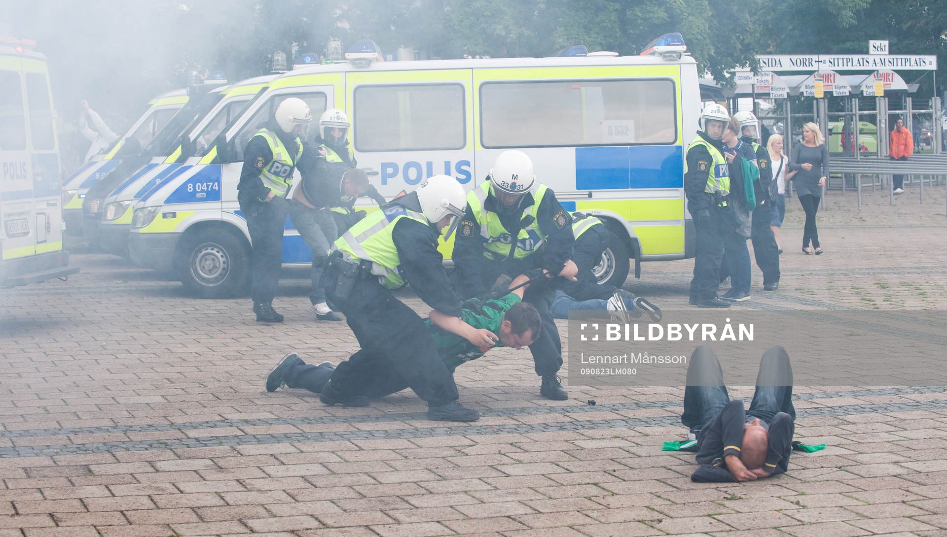 Gais-supporters i slagsmål med polisen