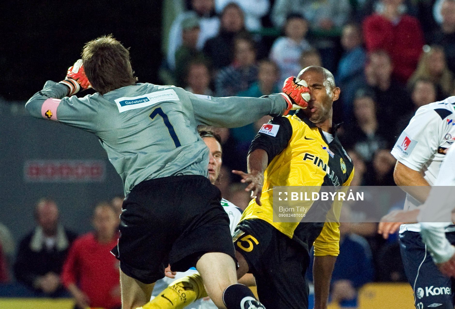 Mattias Hugosson, målvakt, Gefle och Nathan Paulse,