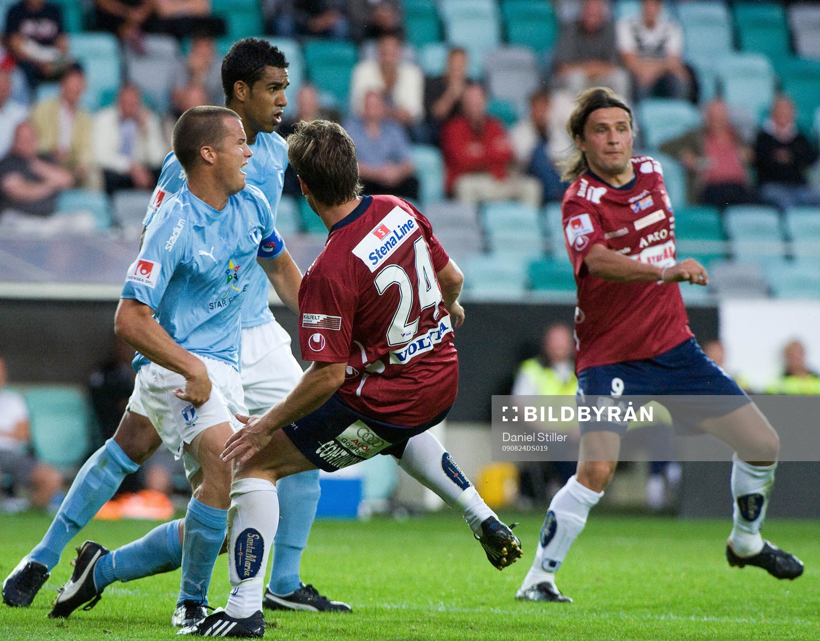 Daniel Andersson, Malmö FF, skadar sig