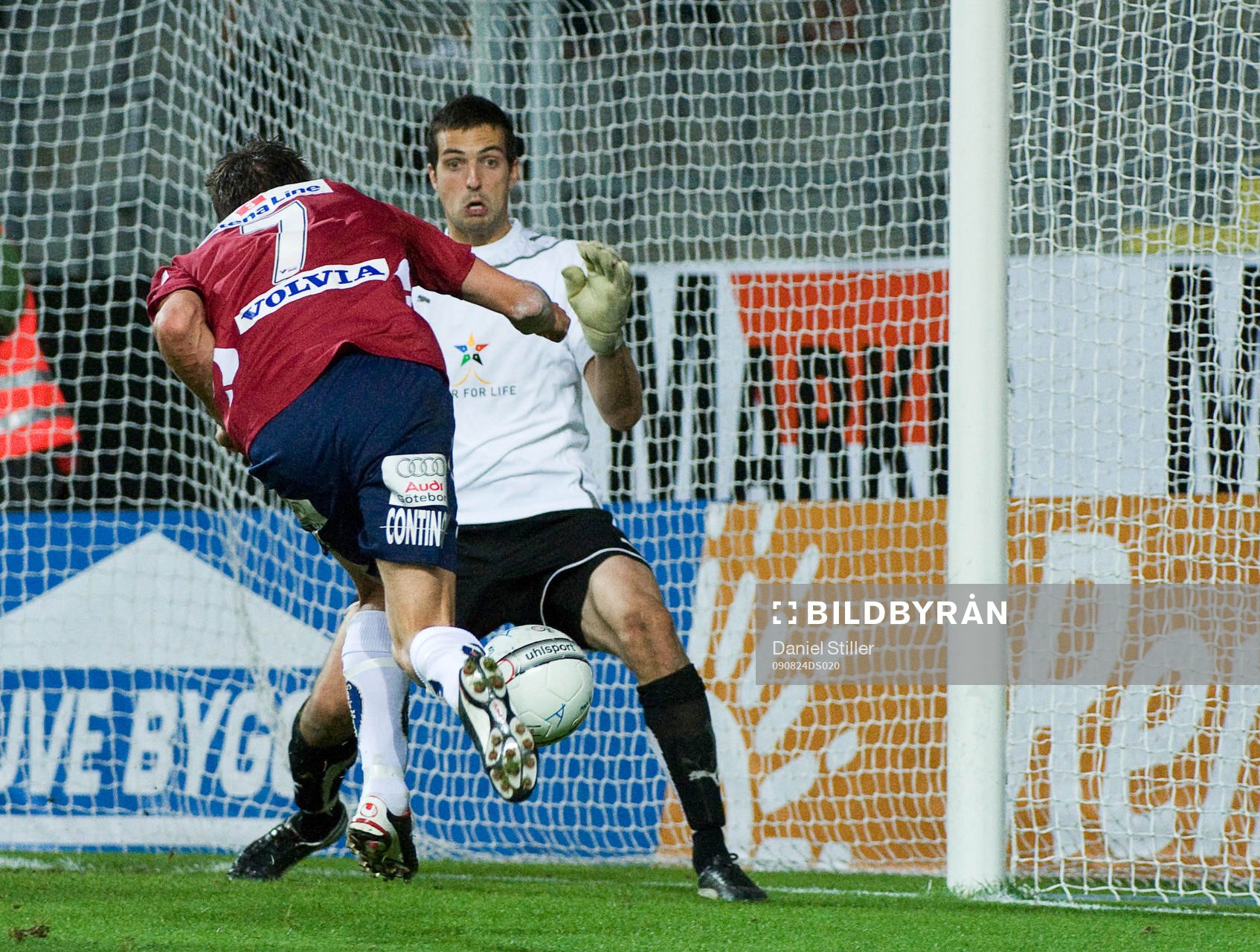 Dusan Melichárek, målvakt Malmö FF. Björn Anklev,