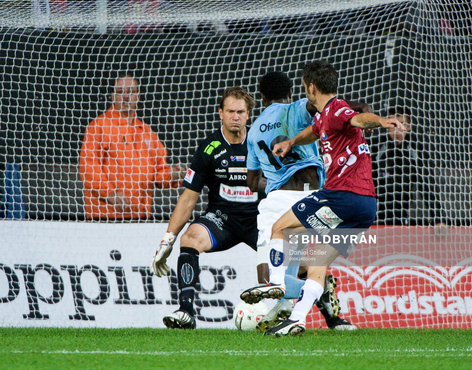 Edward Ofere, Malmö FF. Bengt Andersson, målvakt Örgryte