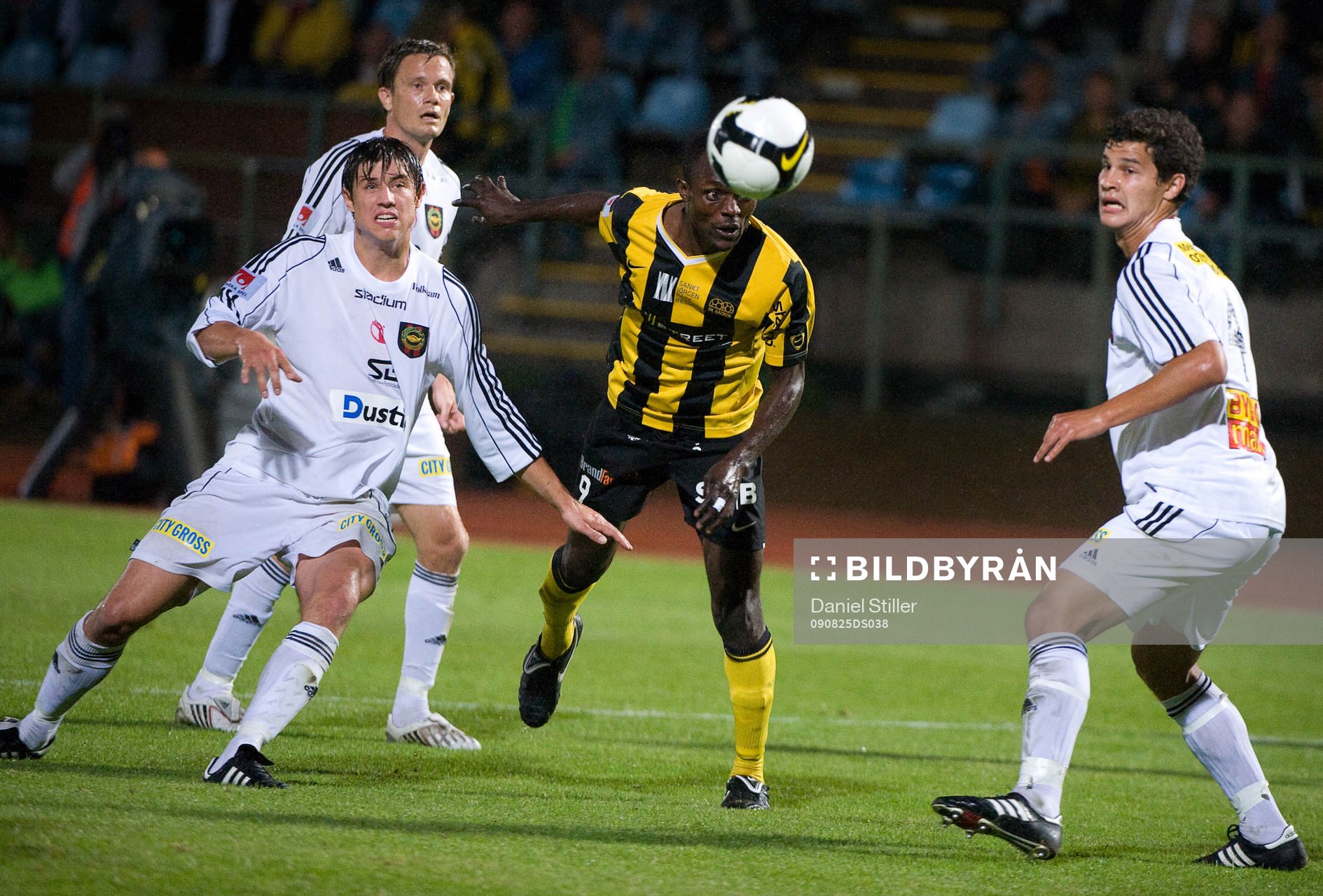 John Chibuike, Häcken. Gabriel Petrovic, Mauricio