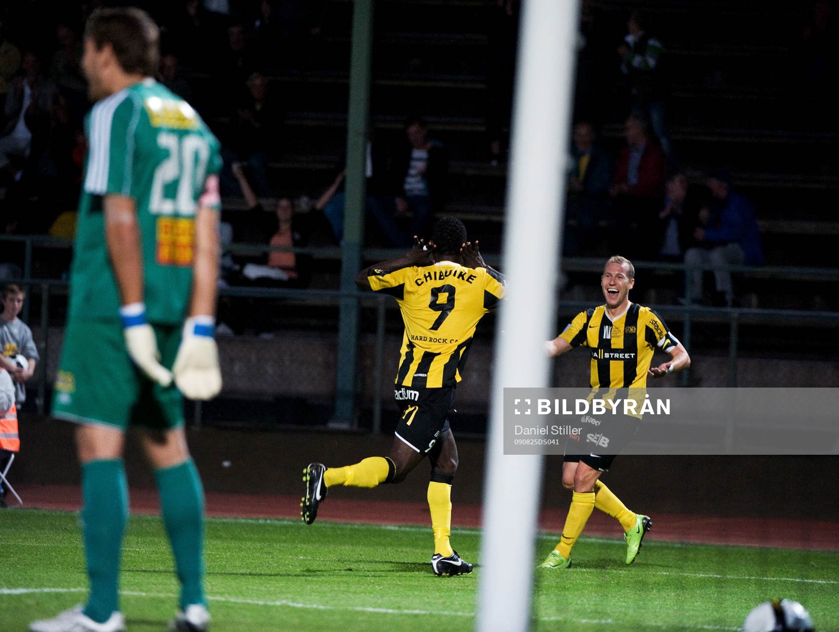 John Chibuike, Jubel och Jonas Henriksson