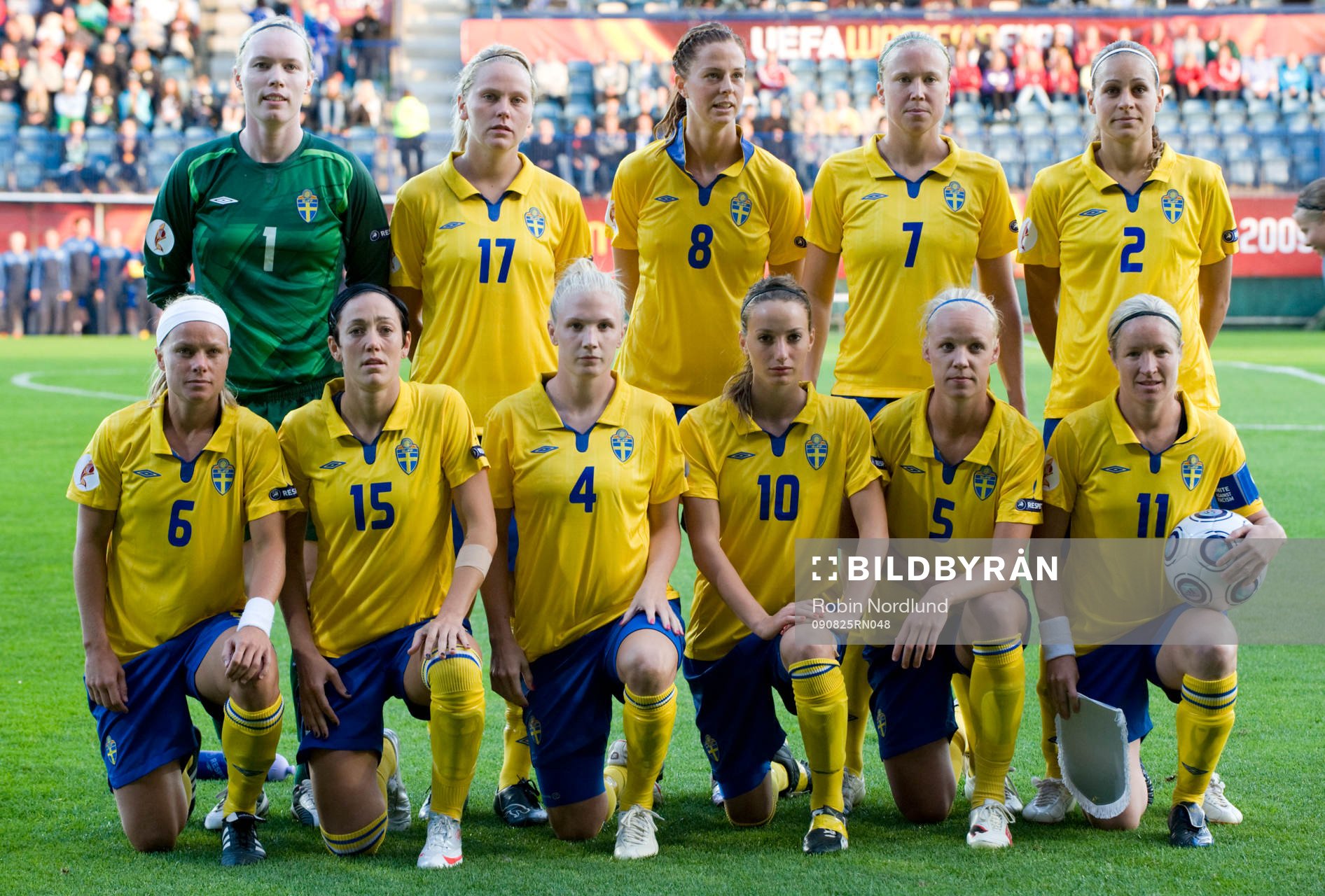 Sveriges startelva, övre raden från vänsten: Hedvig