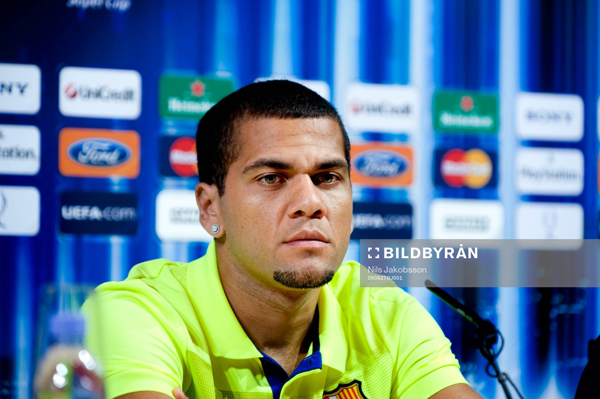 Dani Alves, Barcelona ser lite bitsk ut