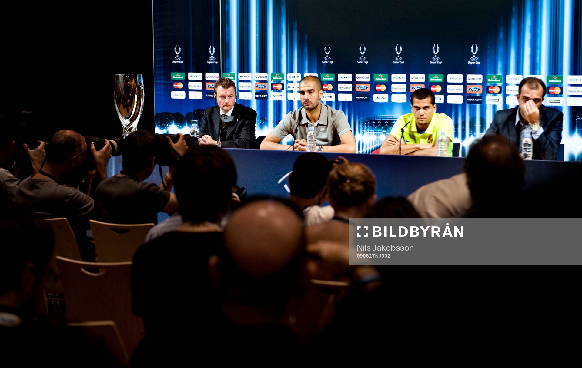 Hans Hultman, UEFA, Josep Guardiola, tränare, Dani Alves,