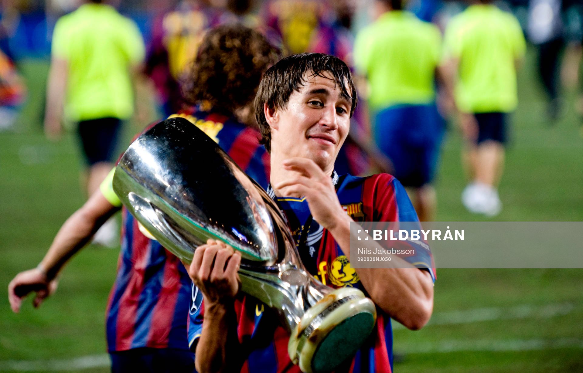 Bojan Kirkic,  med pokalen. Pokal