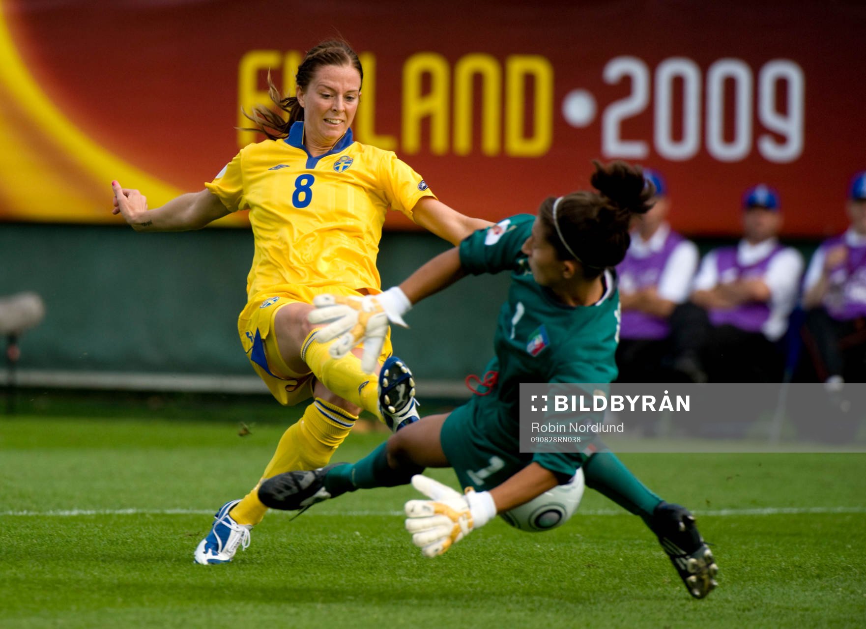 Lotta Schelin, Sverige 0-1 jubel