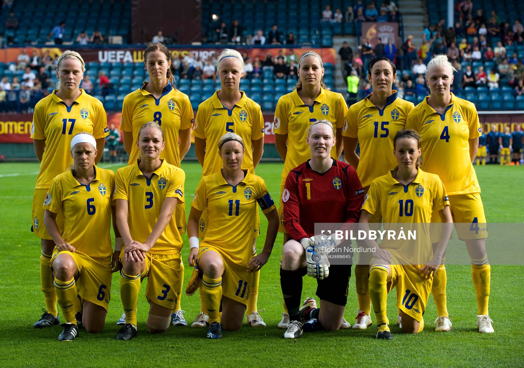 Startelva, övre raden från vänster: Lisa Dahlkvist,