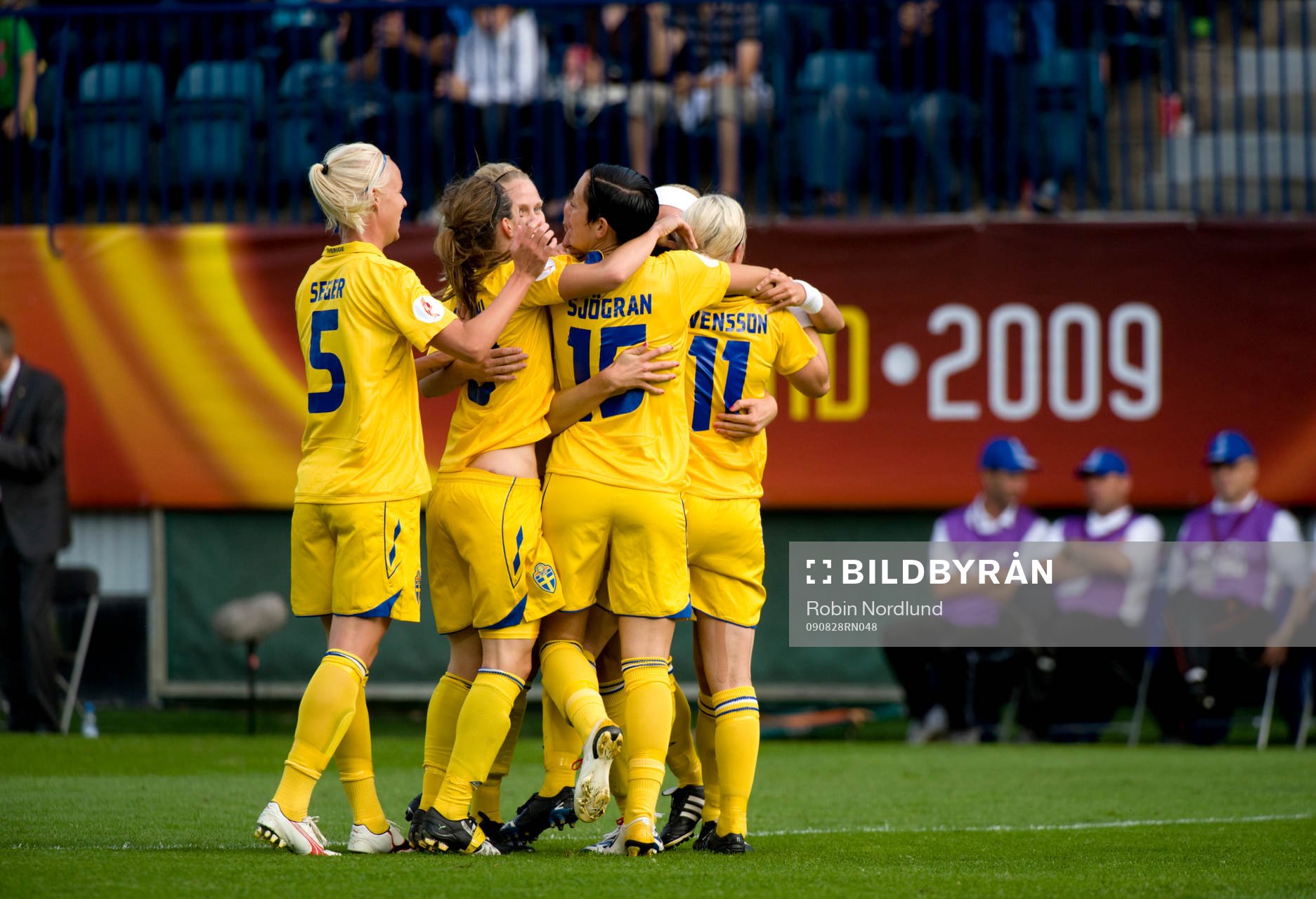 Lotta Schelin, Sverige 0-1 jubel