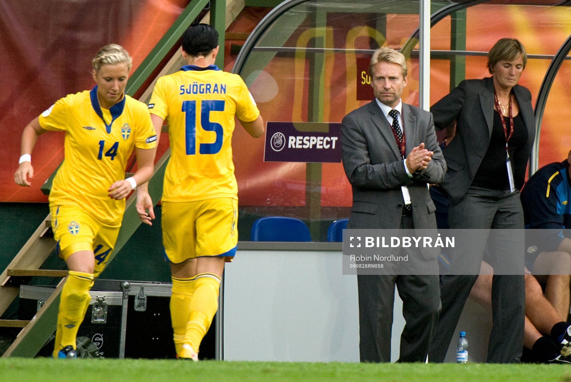 Thomas Dennerby, Färbundskapten Sverige kollar när