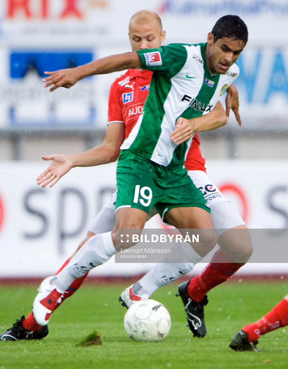 Rafael stoppas av Stefan Åhlander