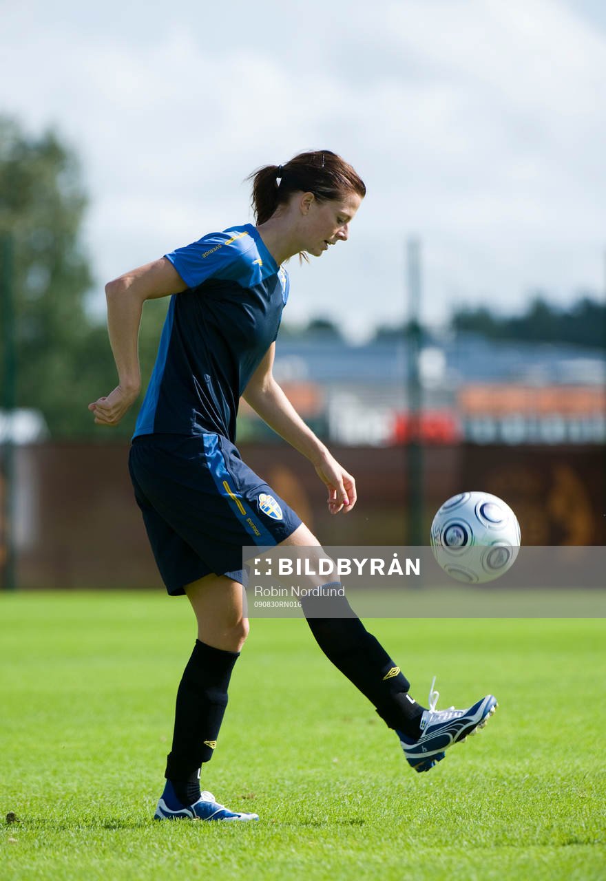 Lotta Schelin