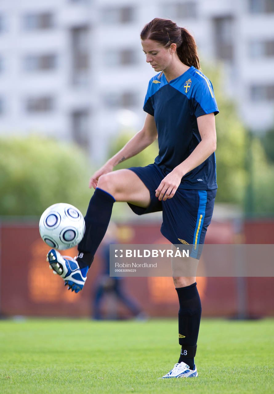 Lotta Schelin