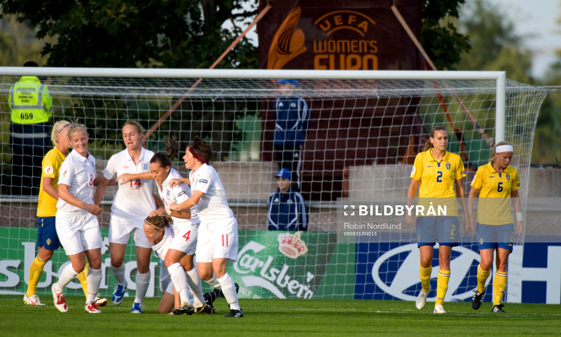  0-1 Faye White, England (jubel)