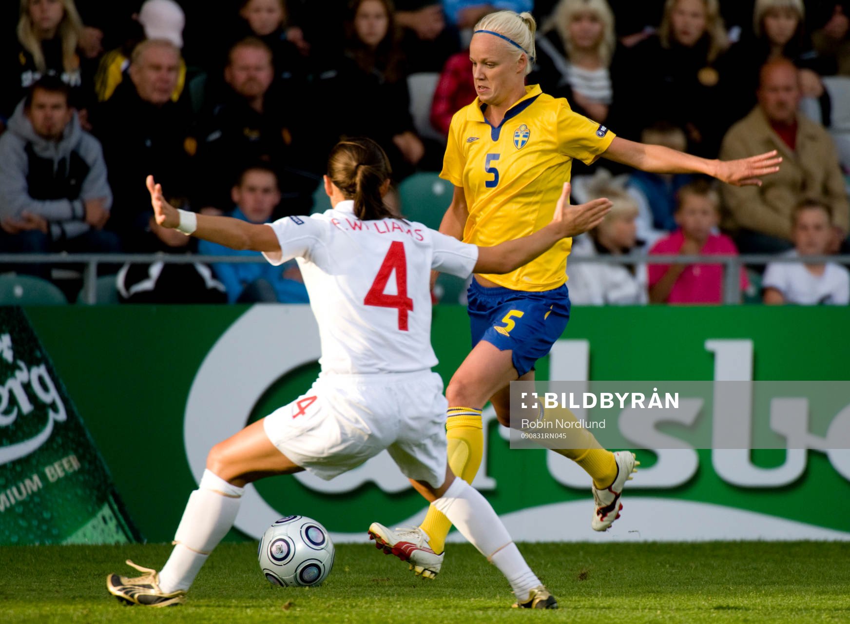 Caroline Seger, Sverige