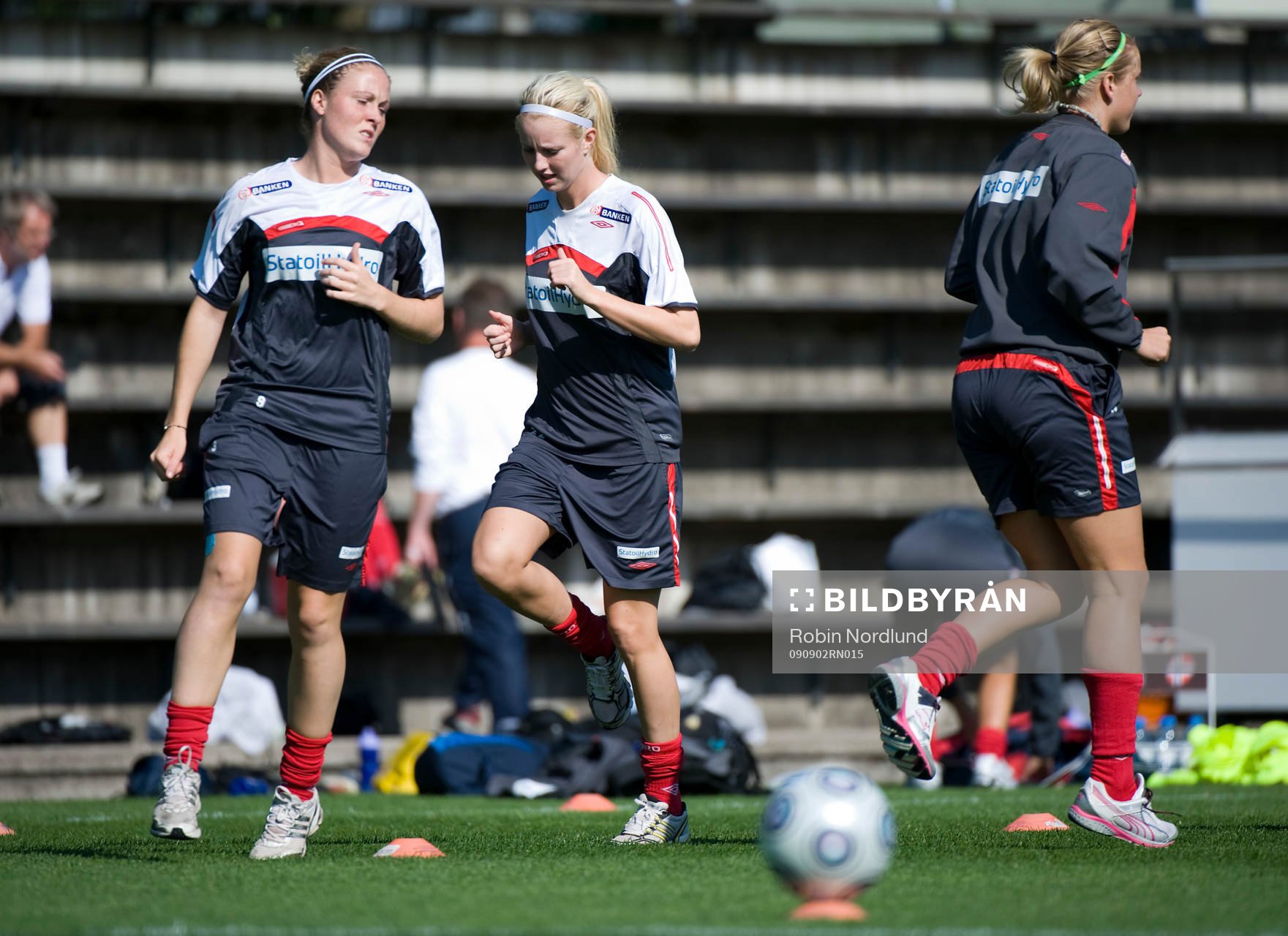 Cecilie Pedersen, Norge i mitten
