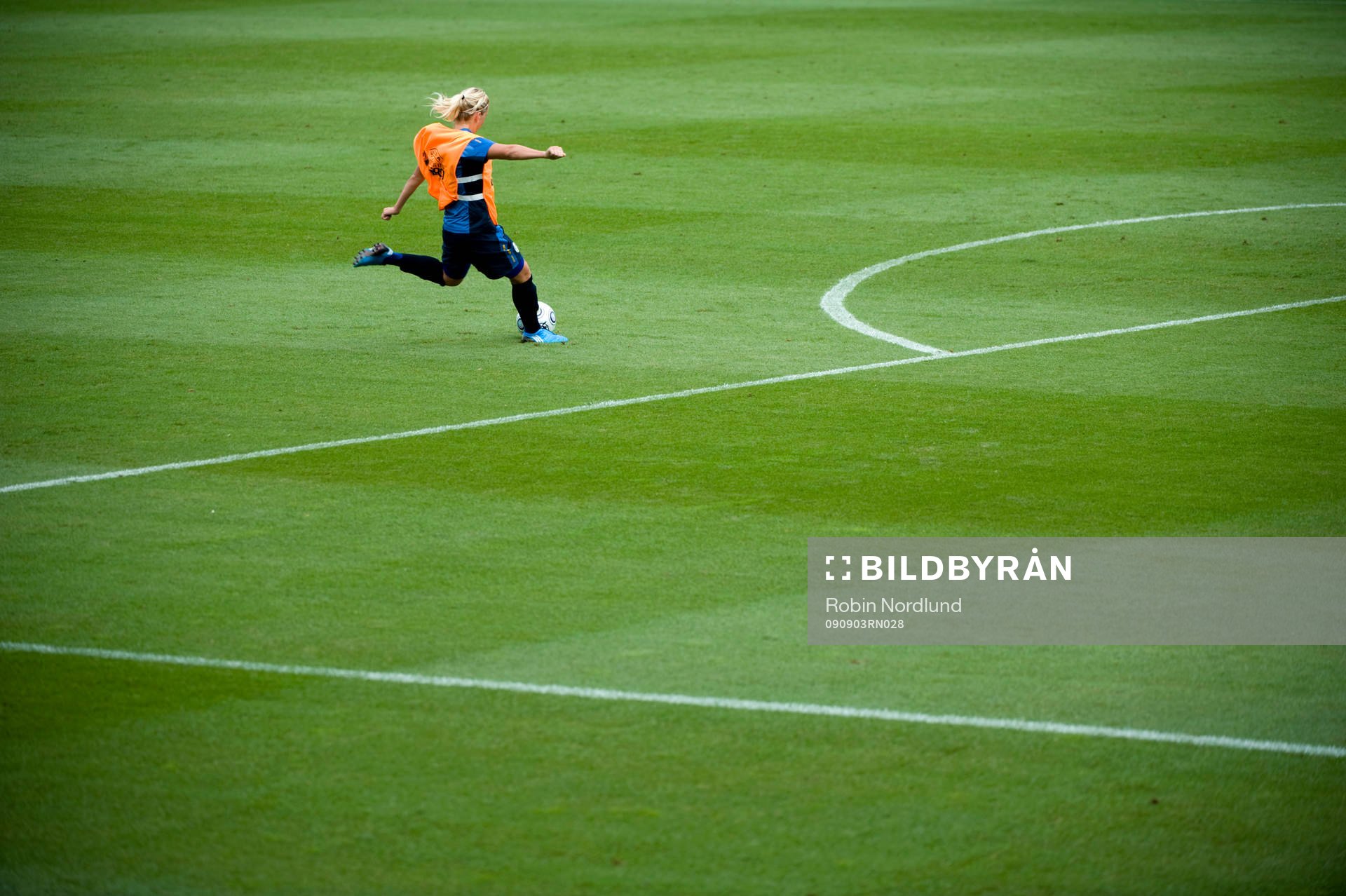 Louise Fors tränar frisparkar ensam