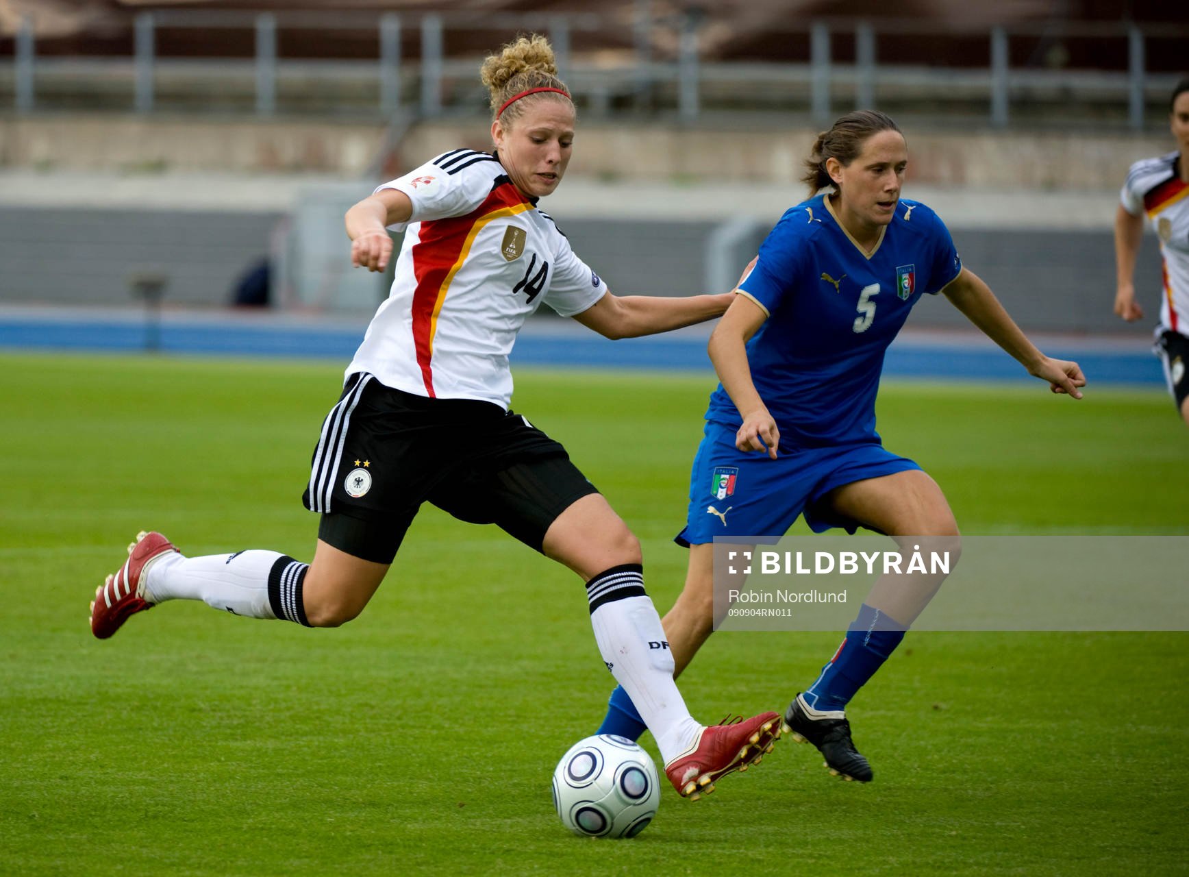 Kim Kulig, Tyskland mot Elisabetta Tona, Italien