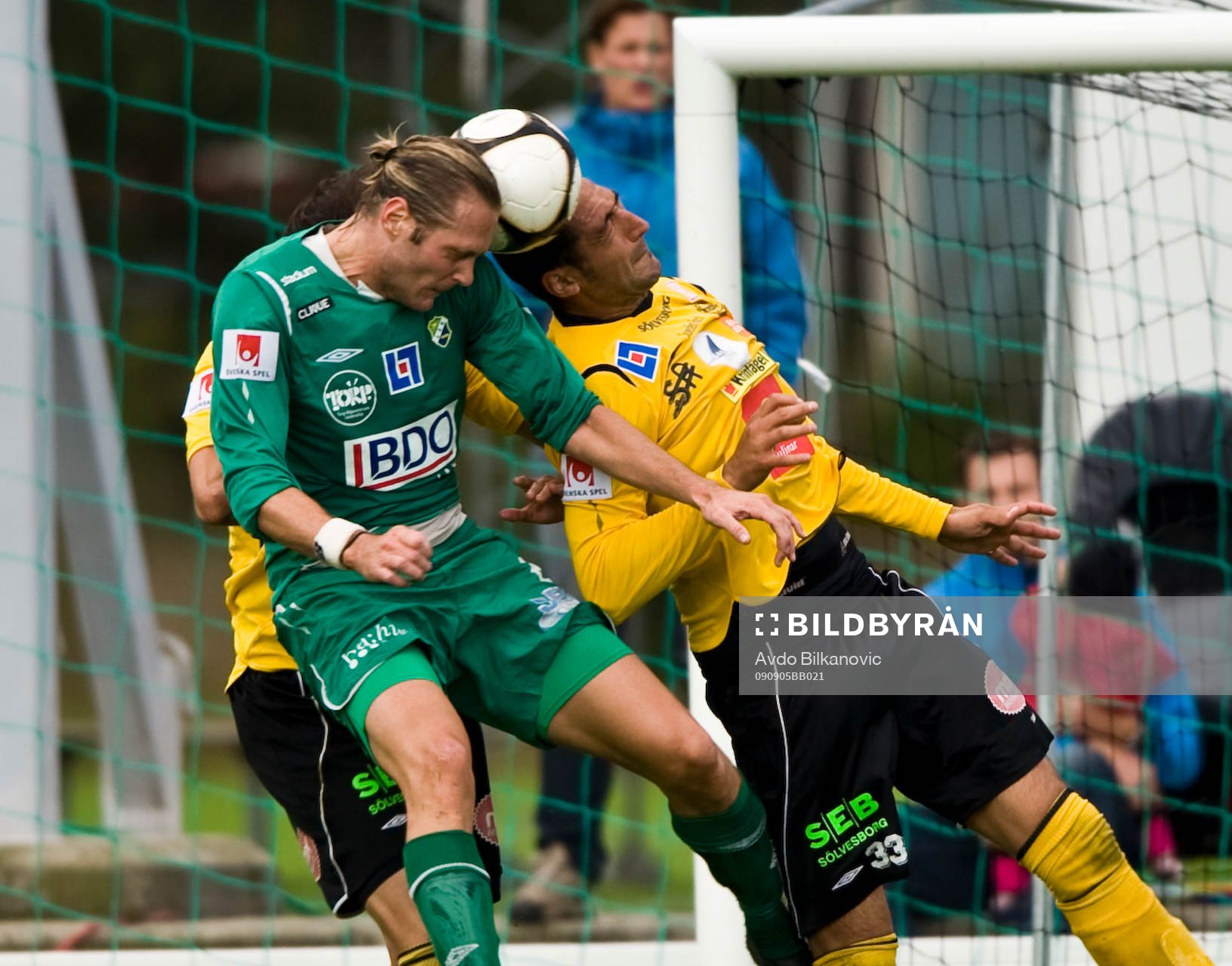 Daniel Åkervall, Ljungskile, Juan Robledo, Mjällby