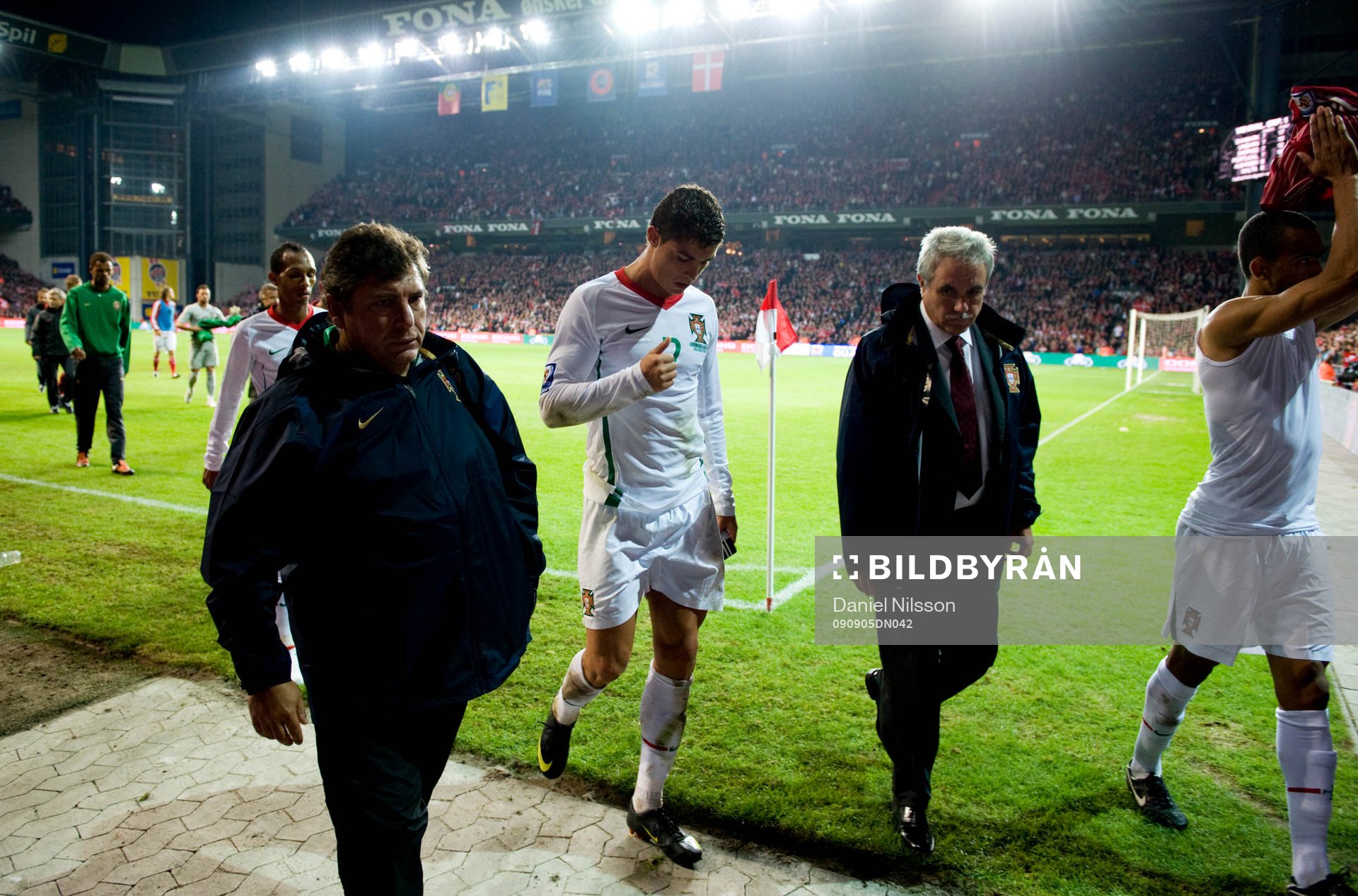 Cristiano Ronaldo, Portugal lämnar parken. Depp