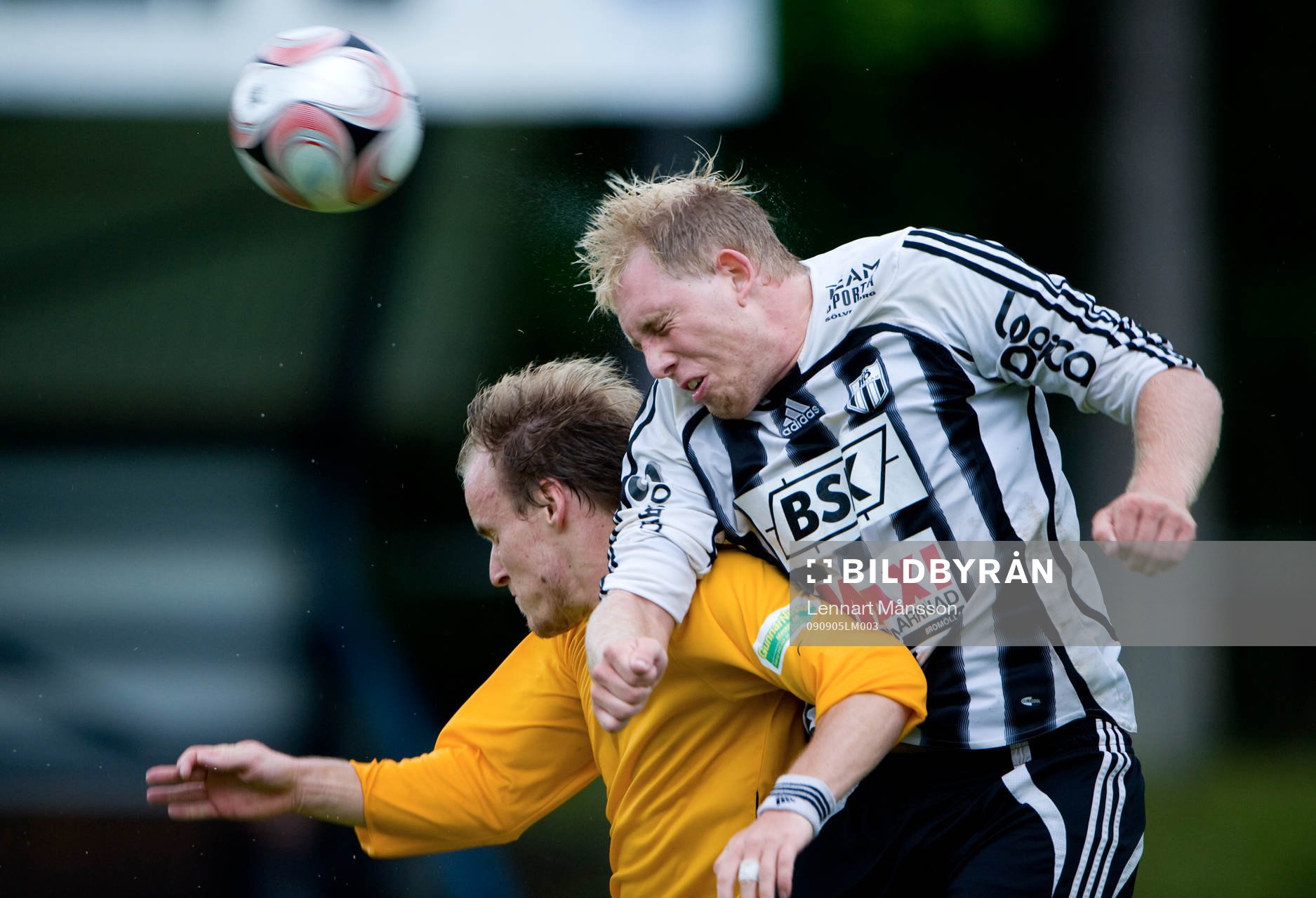 3-1 skytten Robinn Sander trycks ner av Daniel Nilsson