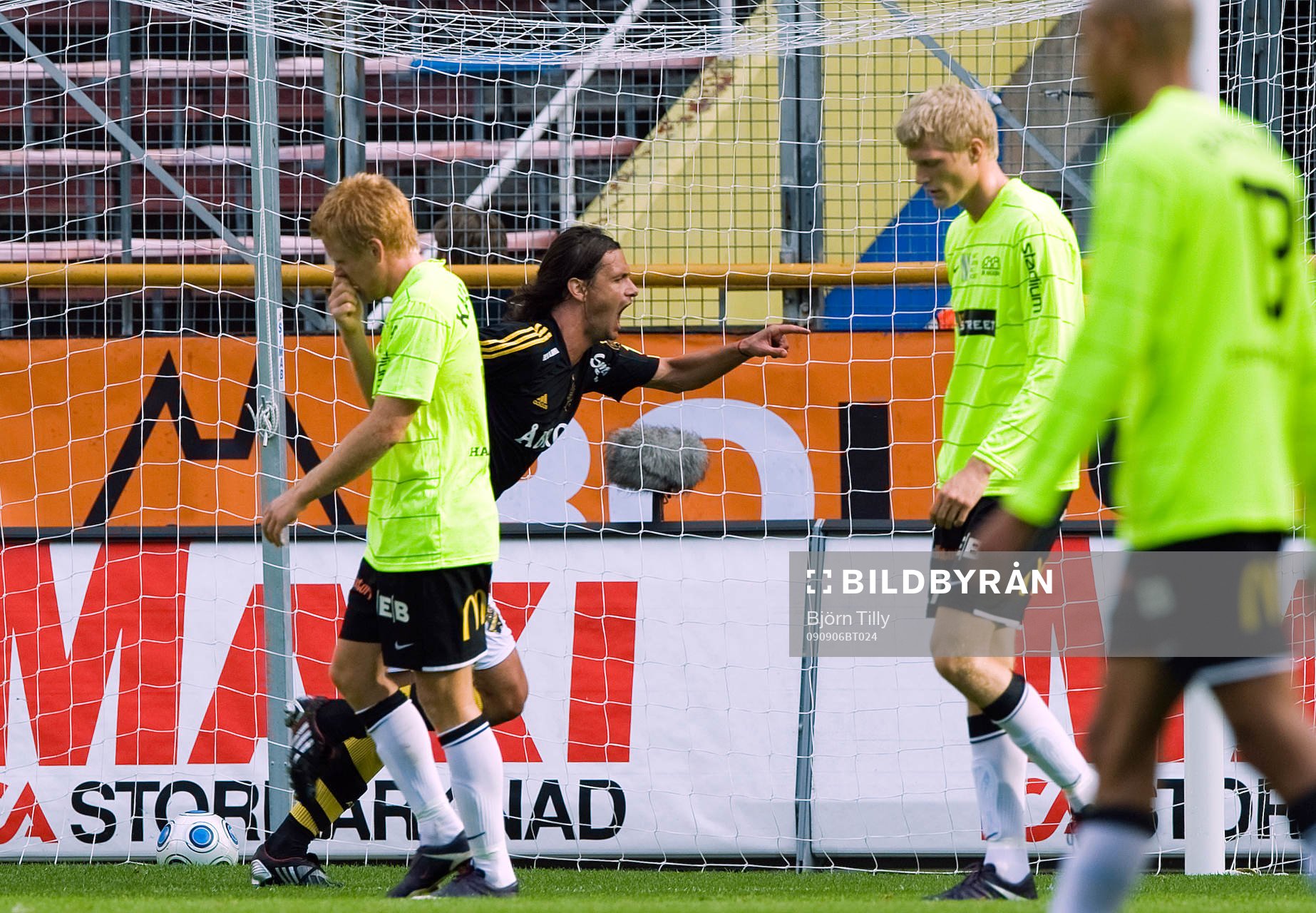 Iván Obolo, AIK, jubel