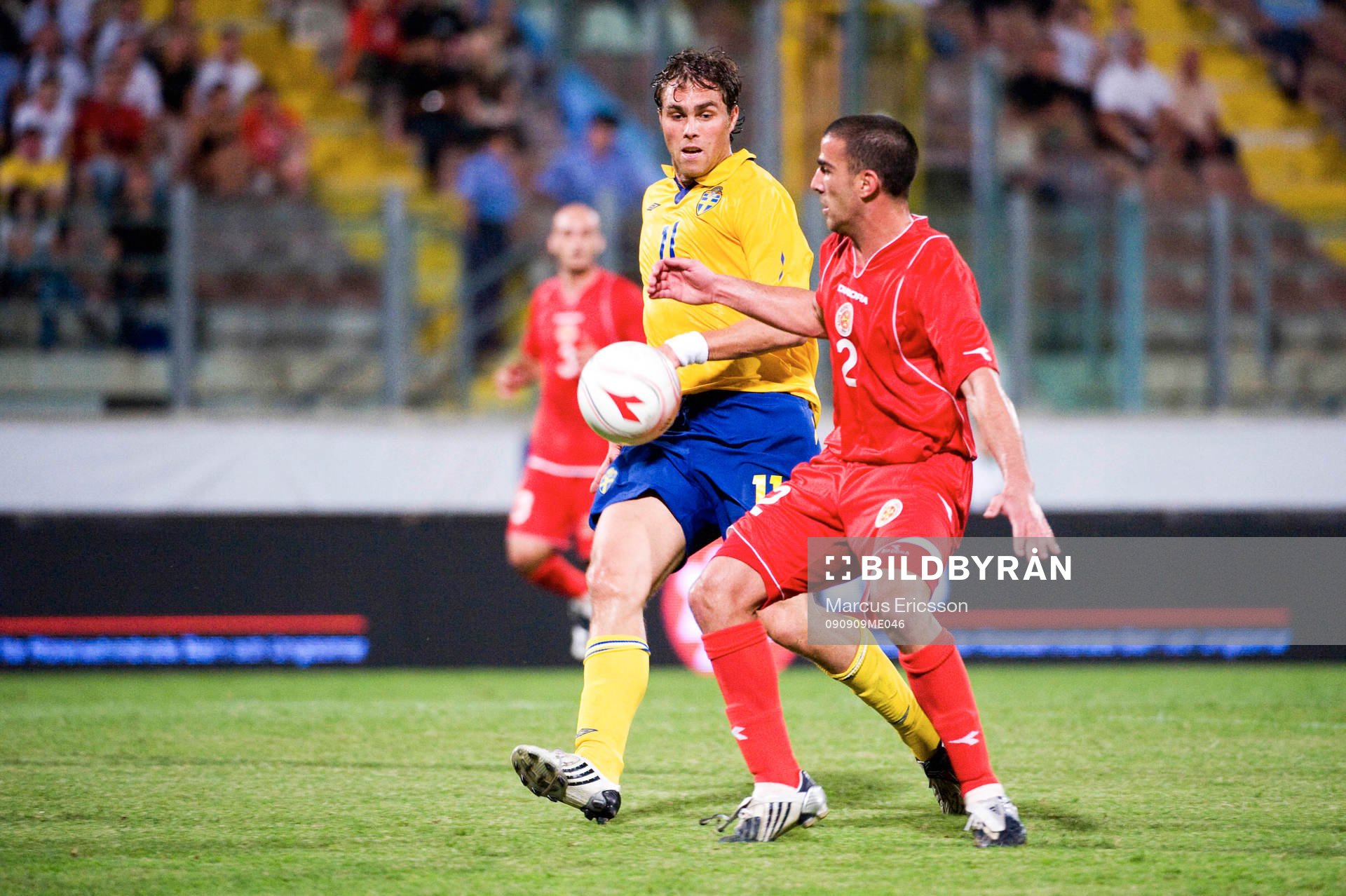 Johan Elmander, Sverige och Amanuel Muscat, Malta