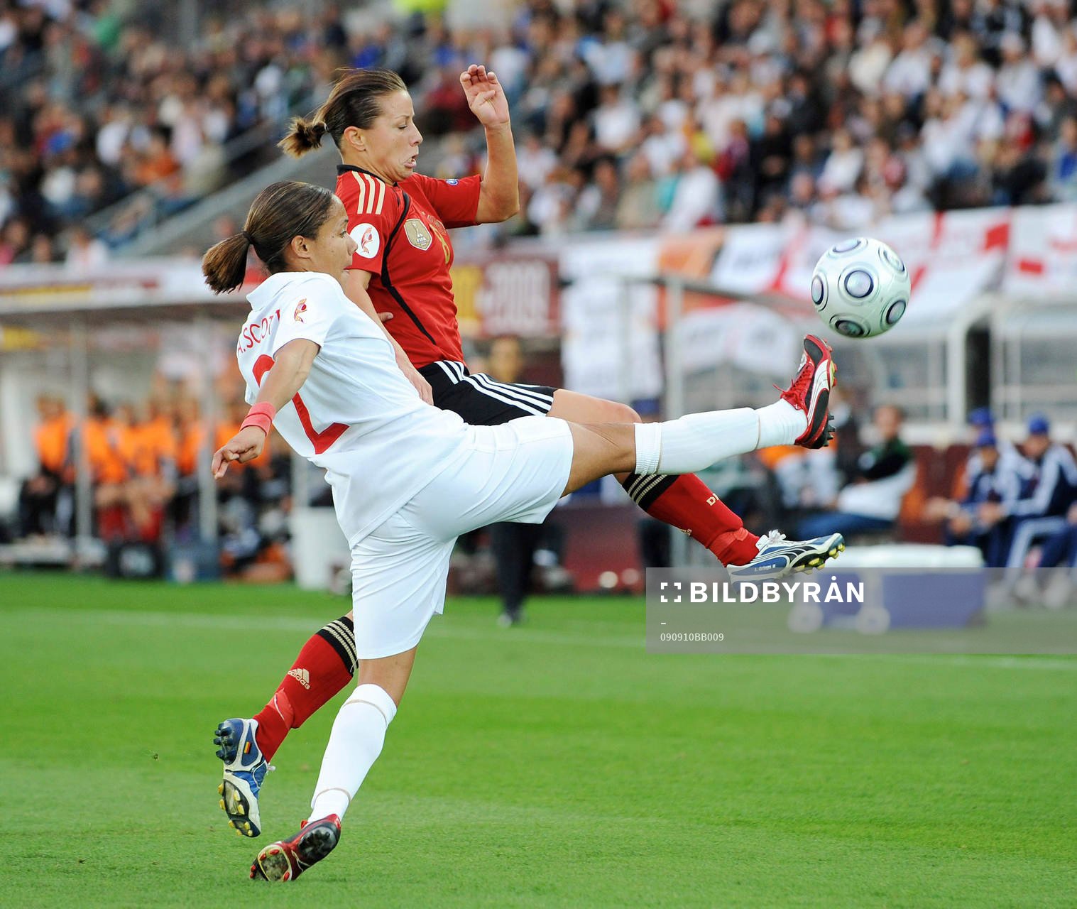Alex Scott, England och Inka Grings, Tyskland