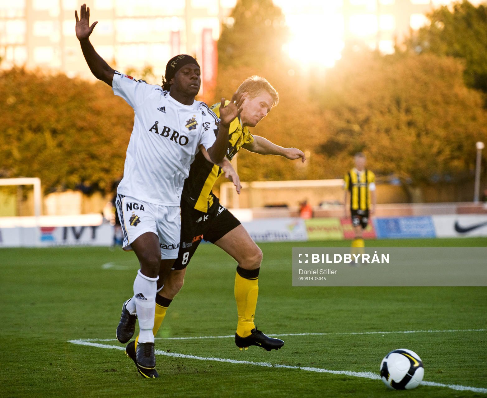 Martin Kayongo Mutumba, AIK. Josef Karlsson, Häcken