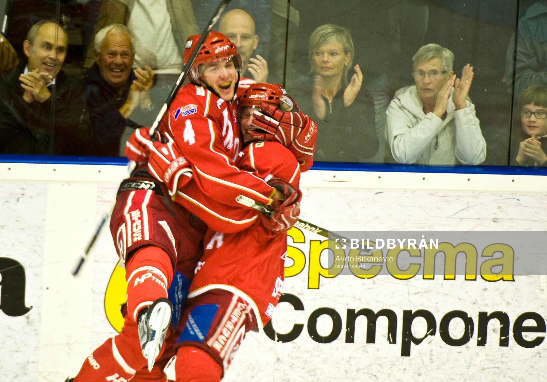 Mattias Nilsson, Marcus Götz, Troja, jubel