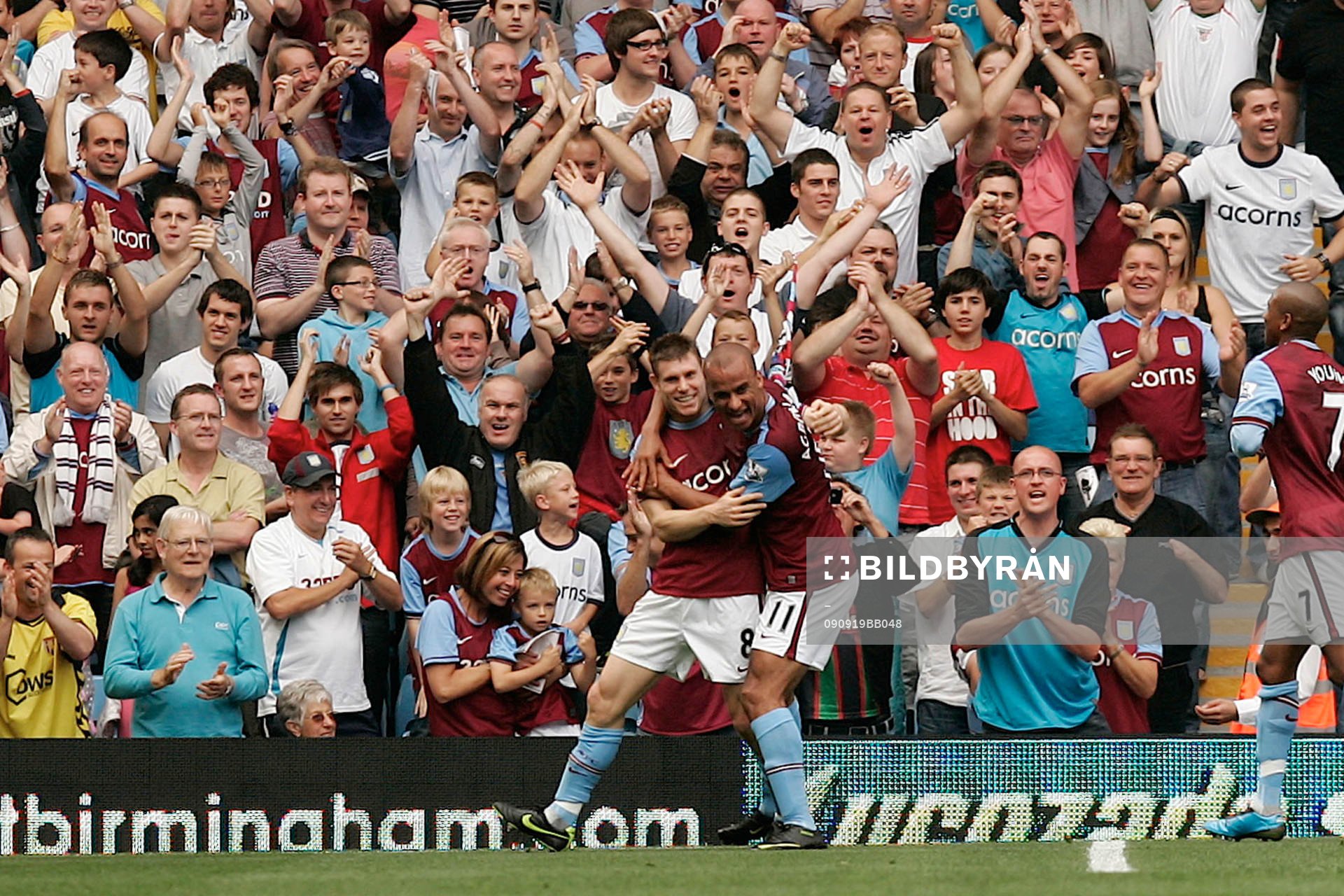 James Milner och Gabriel Agbonlahor, Aston Villa, glädje,
