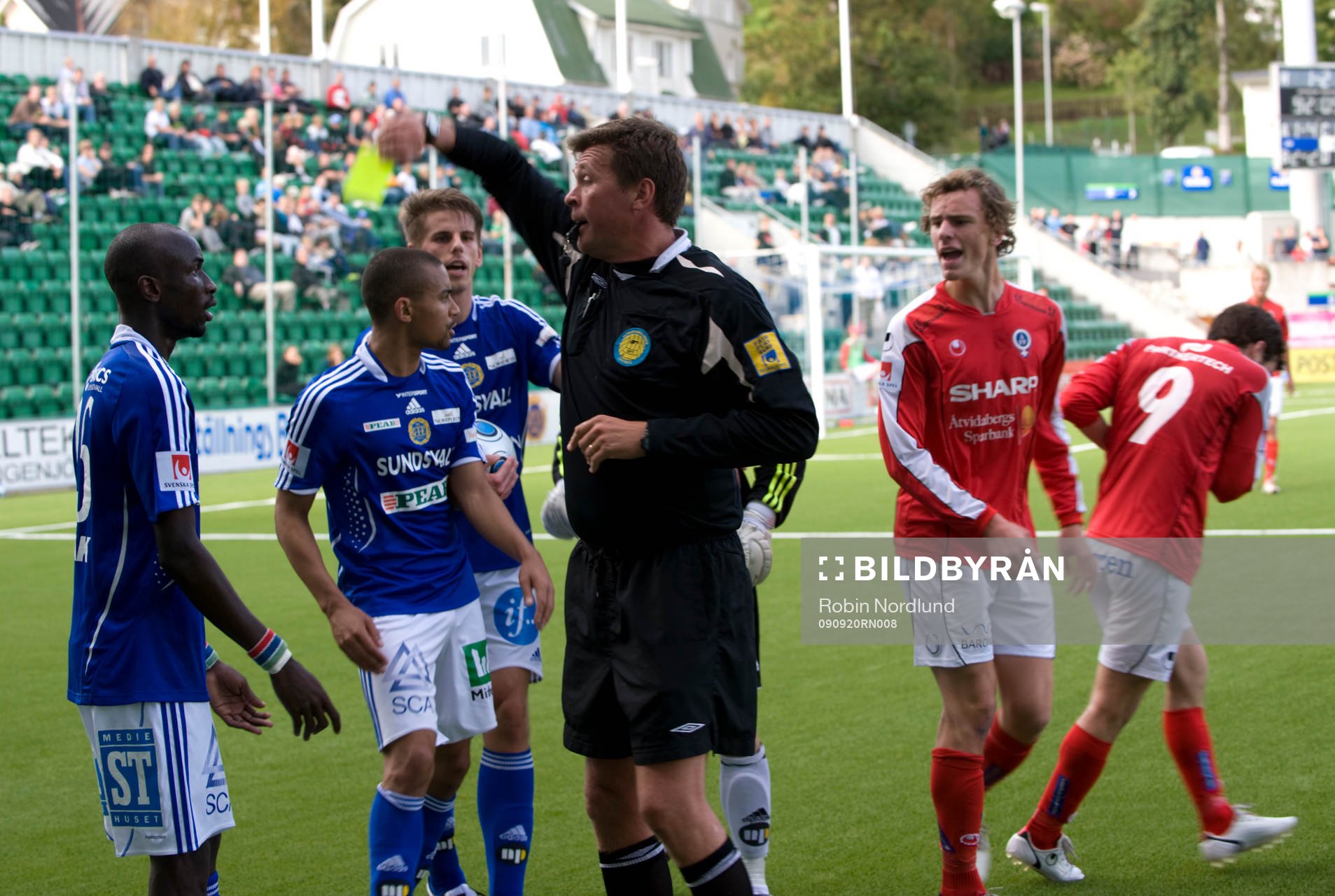 Aziz Corr Nyang, Sundsvall får två gula kort av domare