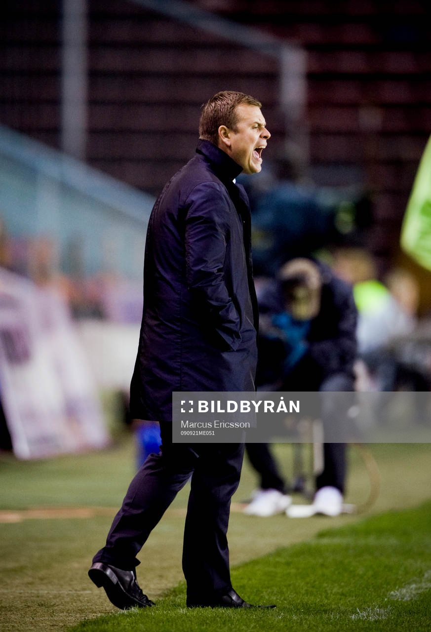 Mikael Stahre, tränare