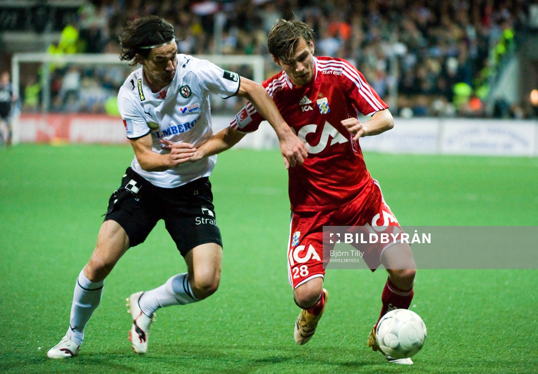 Adriano Munoz, Örebro och Theodor Bjarnason, IFK Göteborg