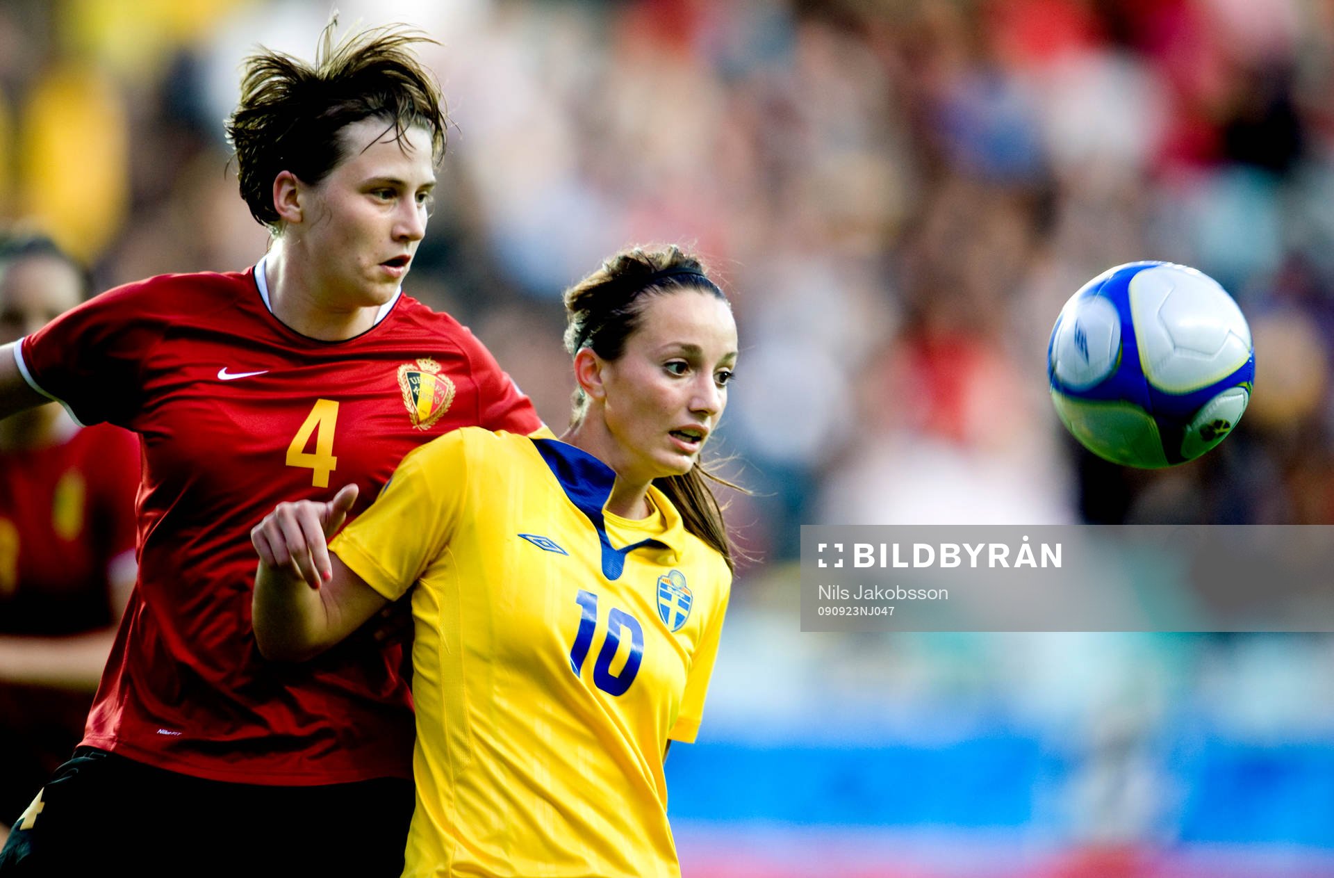 Hekeen Jaques, Belgien, Kosovare Asllani, Sverige