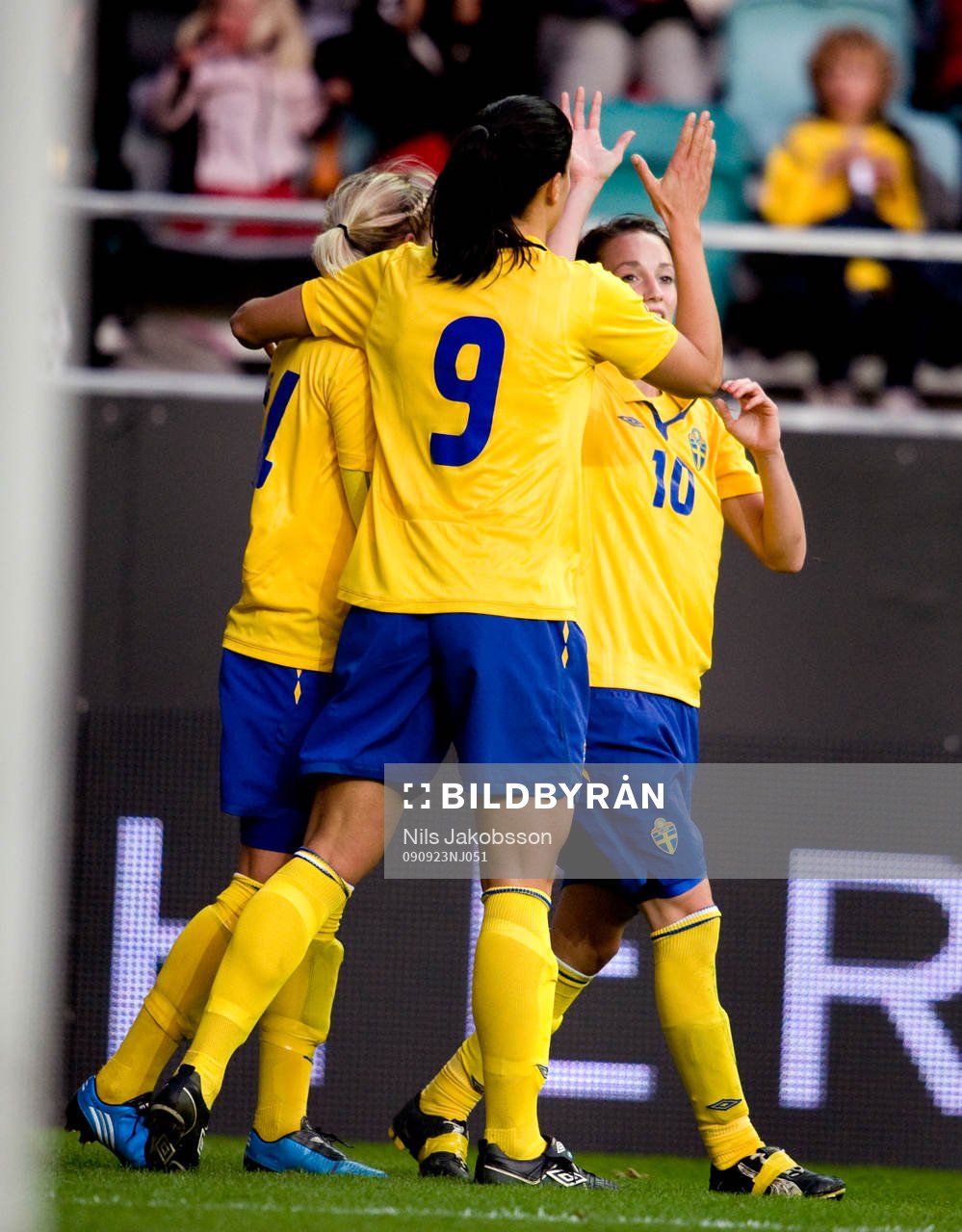 Kosovare Asllani, Sverige, jubel