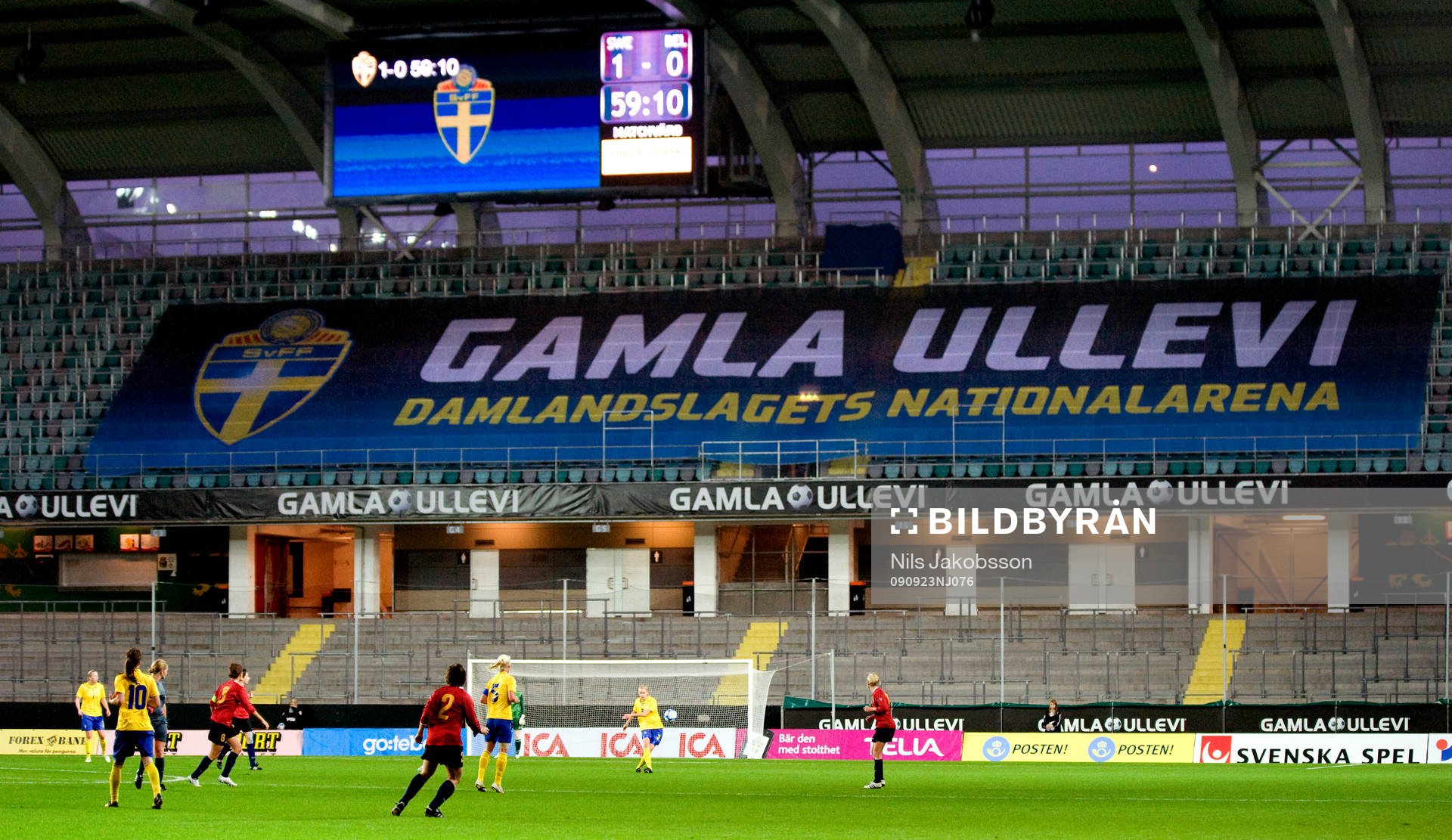 Sverige spelar på Gamla Ullevi. Arena, stadion, läktare