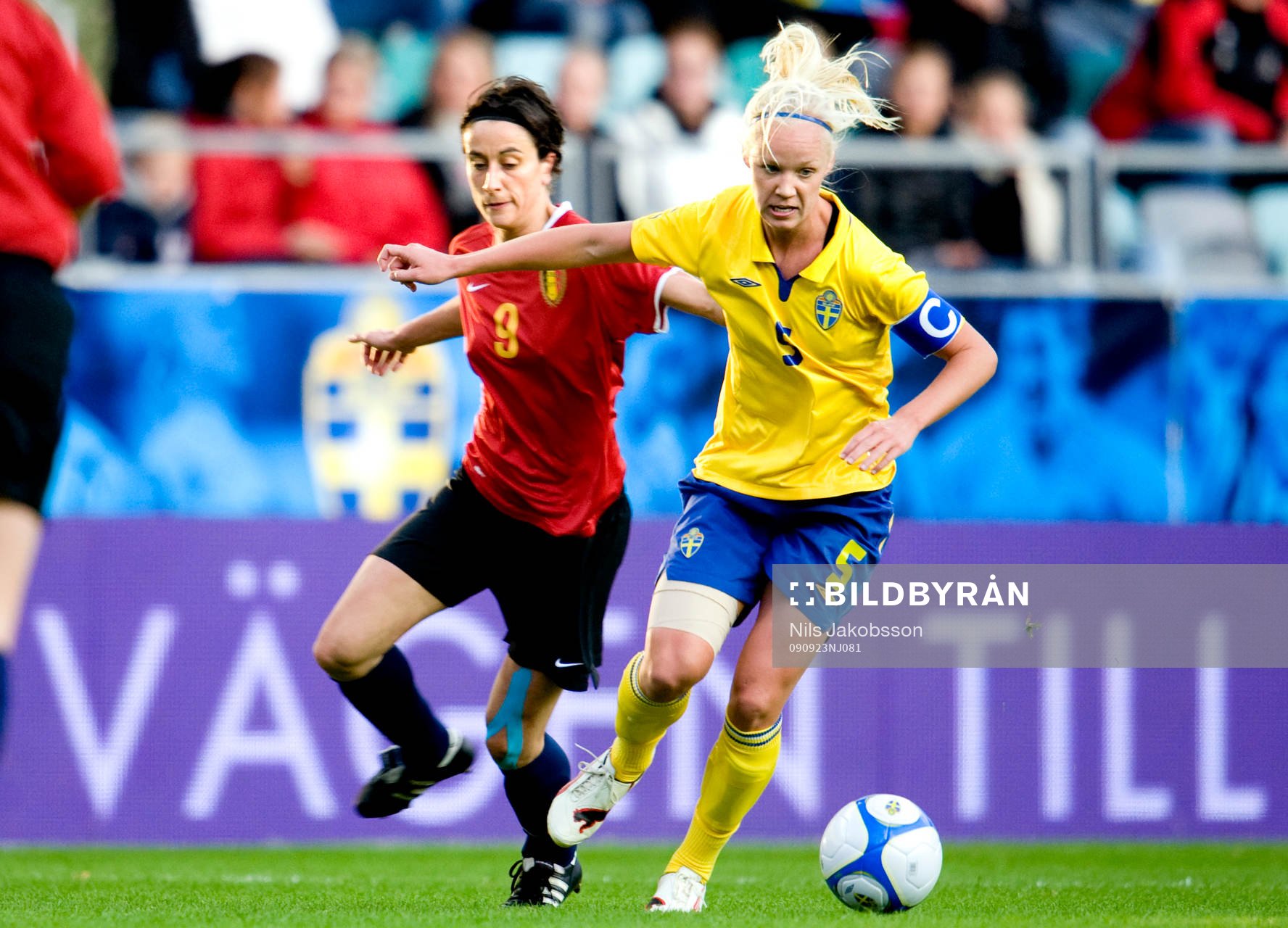 Femke Maes, Belgien, Carloline Seger, Sverige