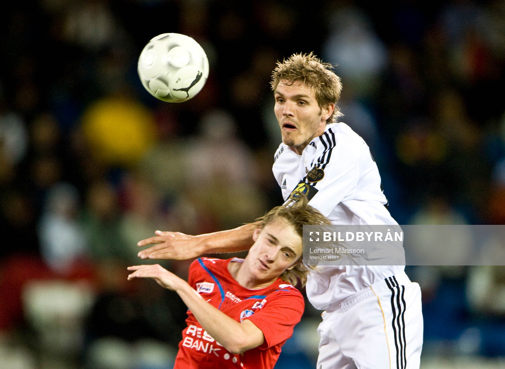 Jos Hooiveld, AIK och Rasmus Jönsson, närkamp, nick, nickduell.