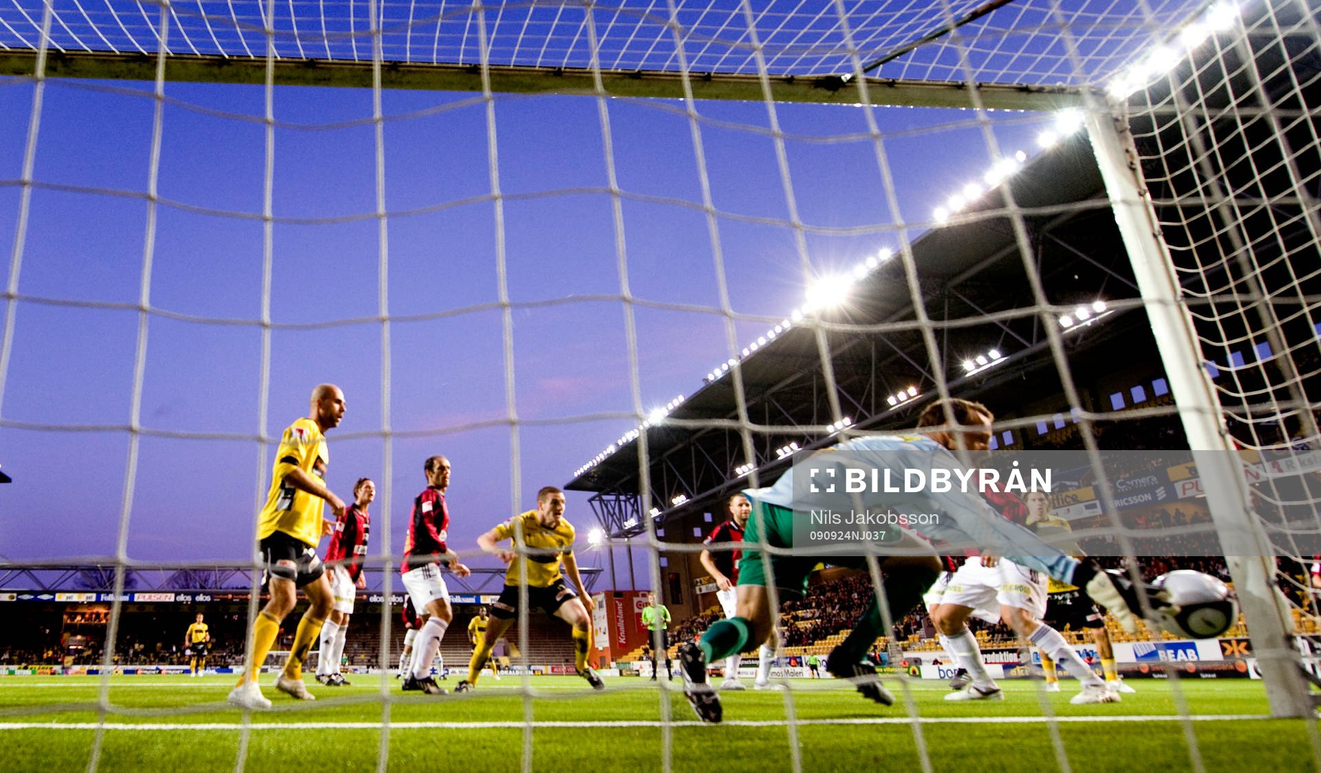 James Keene, Elfsborg, gör mål på Benny Lekström,