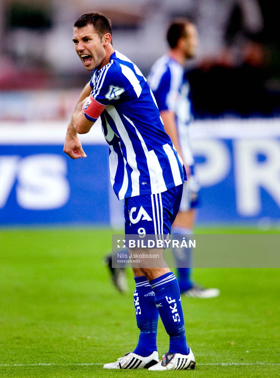 Stefan Selakovic, IFK Göteborg, skriker på linjemannen