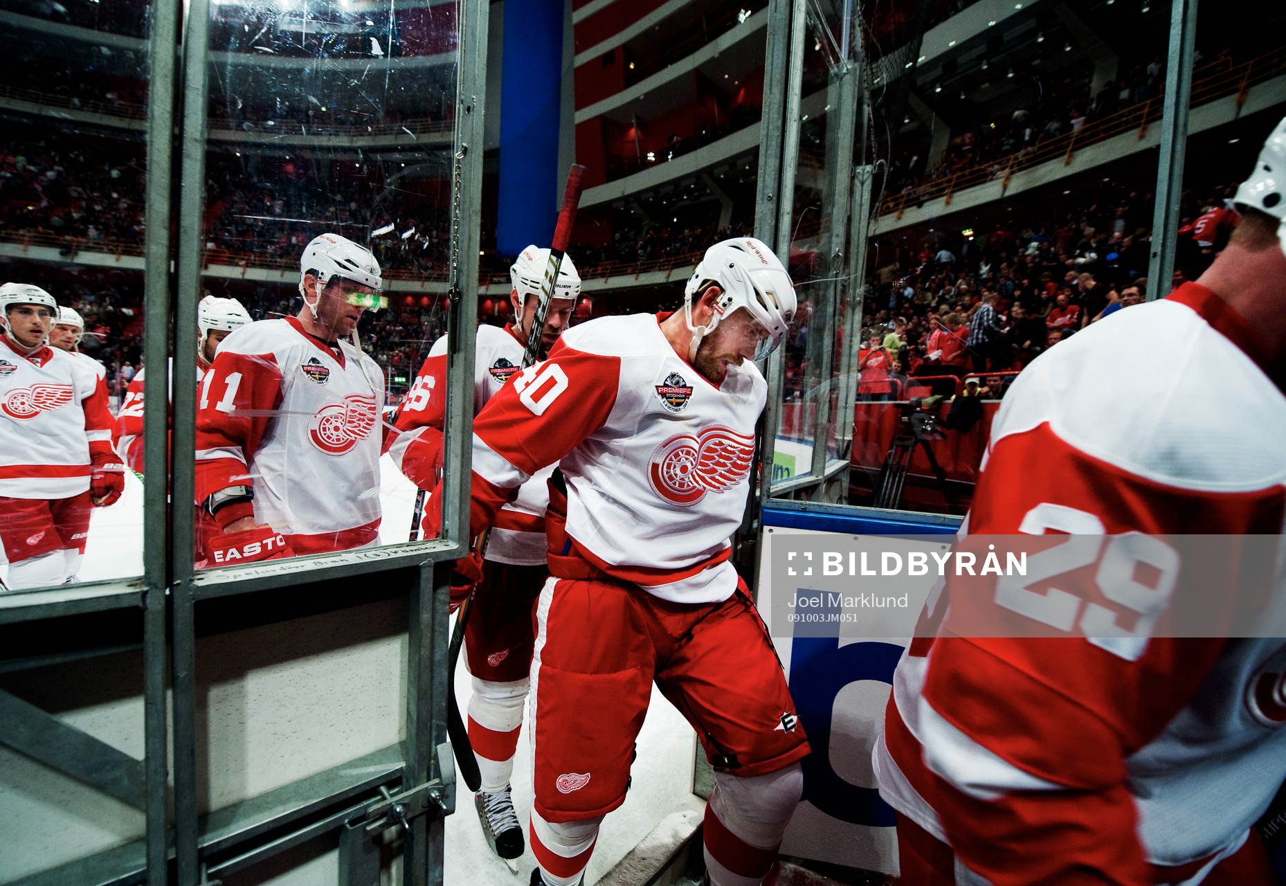 Henrik Zetterberg, Detroit, lämnar isen med hängande huvud