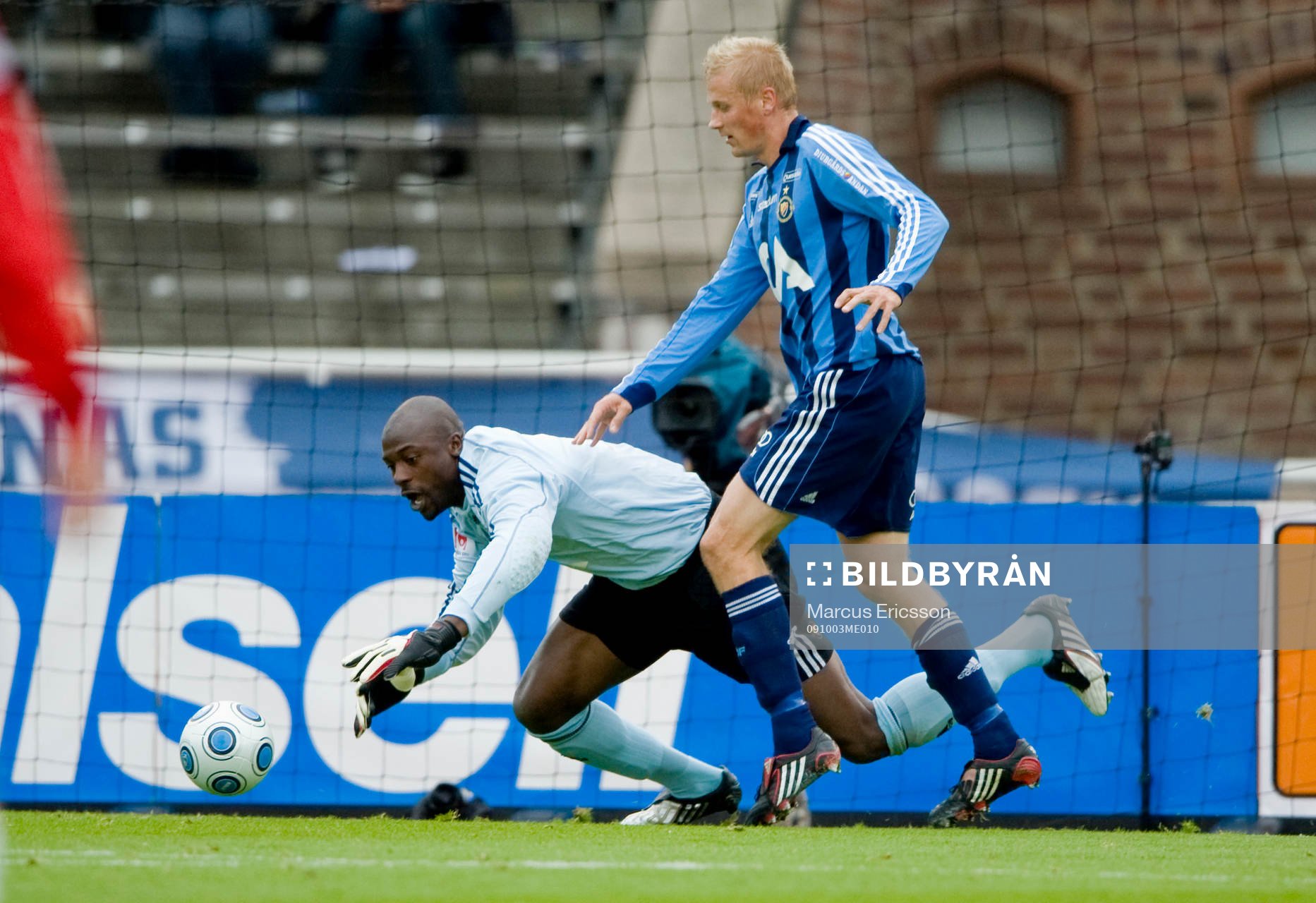Pa Dembo Touray, målvakt, Djurgården