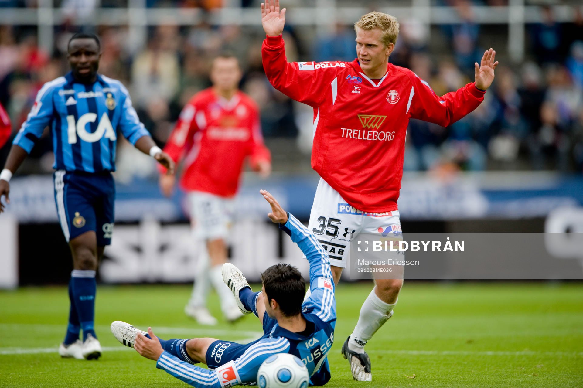  Joakim Nilsson, Trelleborg och Christer Youssef, Djurgården liggande.