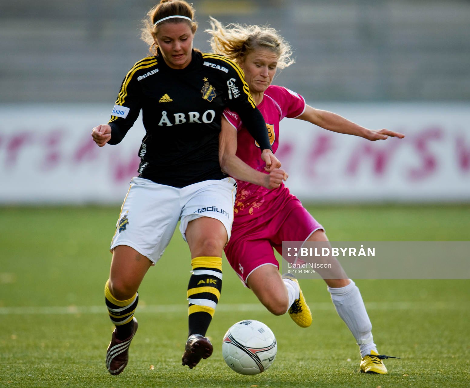   Emelie Karlsson Wedin, AIK och Frida Nordin, Ldb.