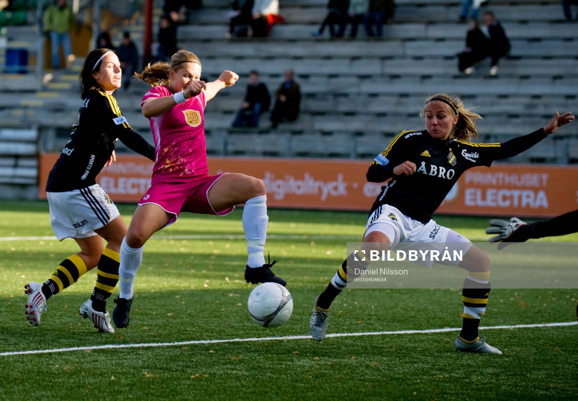 Pavlina Scasna, Ldb och Frida Höglund och Emelie Ölander,