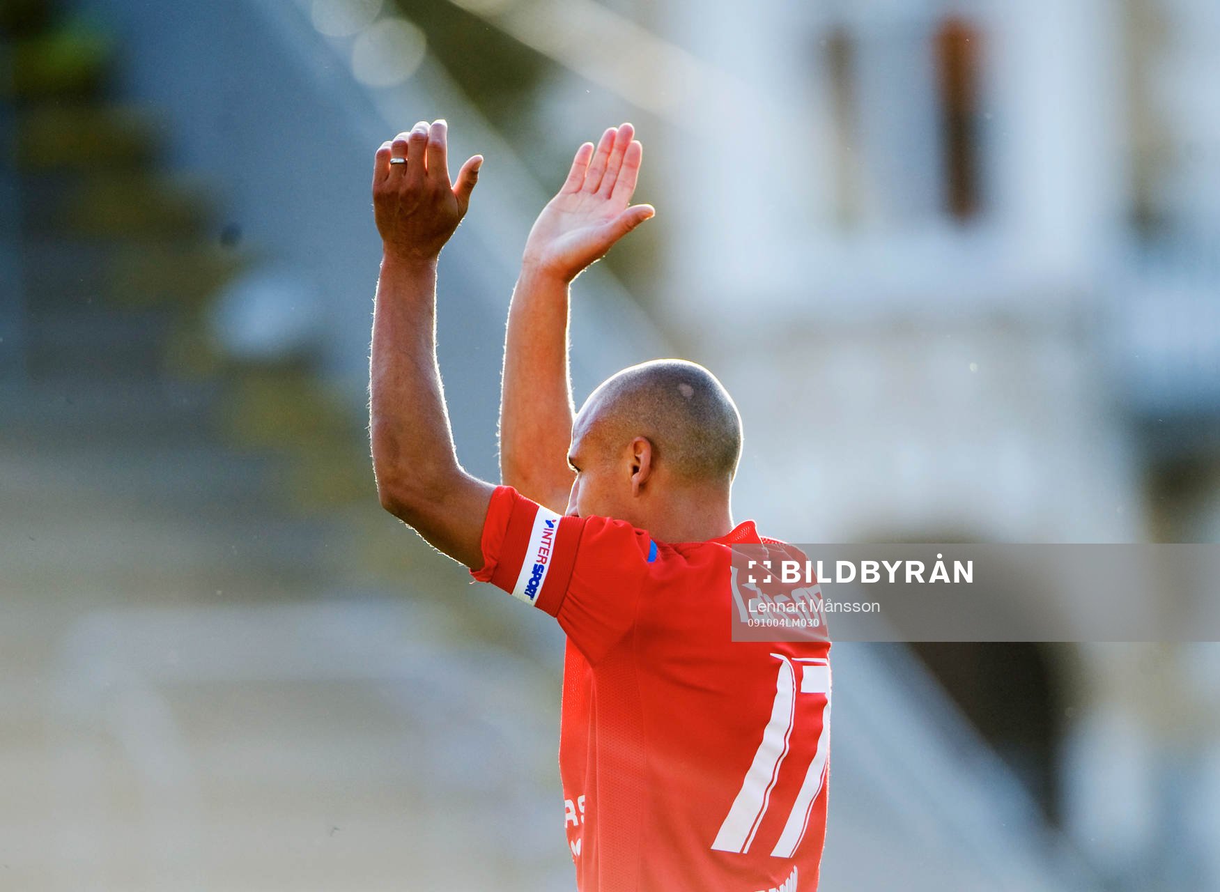 1-0 skytten  Henrik Larsson